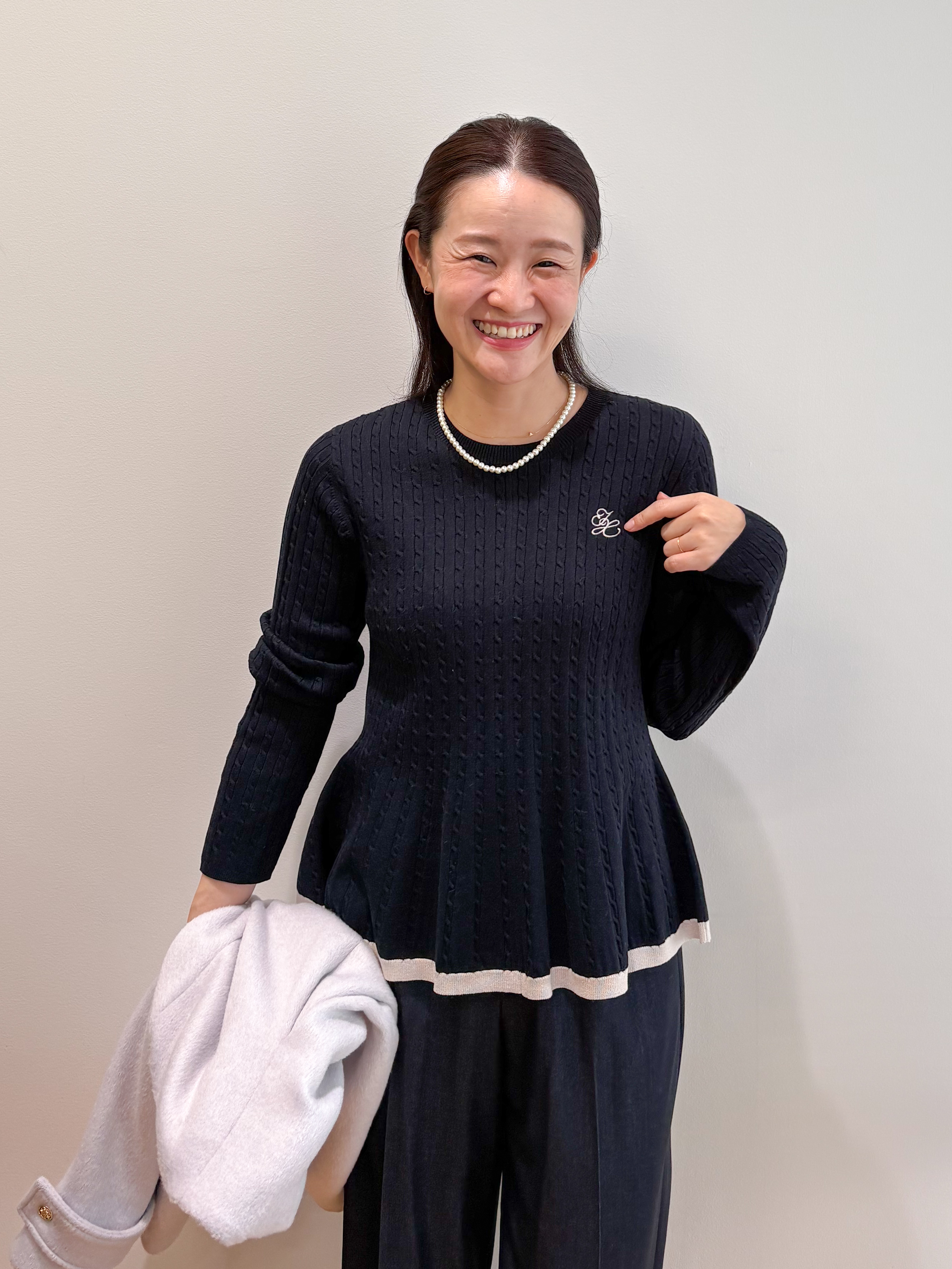 そねなおさんの「index｜【植草美幸先生が指南する好印象スタイル】カシミヤ混ノーカラーショートコート」を使ったコーディネート