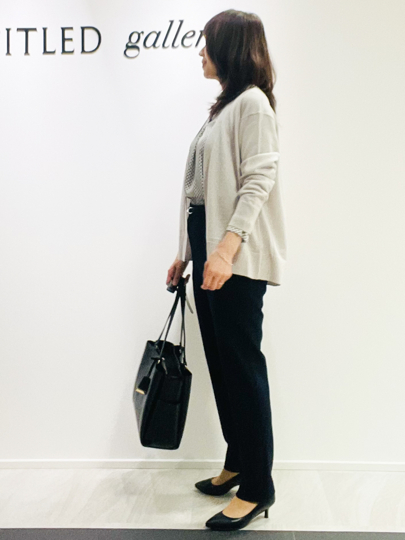 めいさんの「UNTITLED｜【アンサンブル可/秋羽織り/通勤】シルクウールカシミヤカーディガン」を使ったコーディネート
