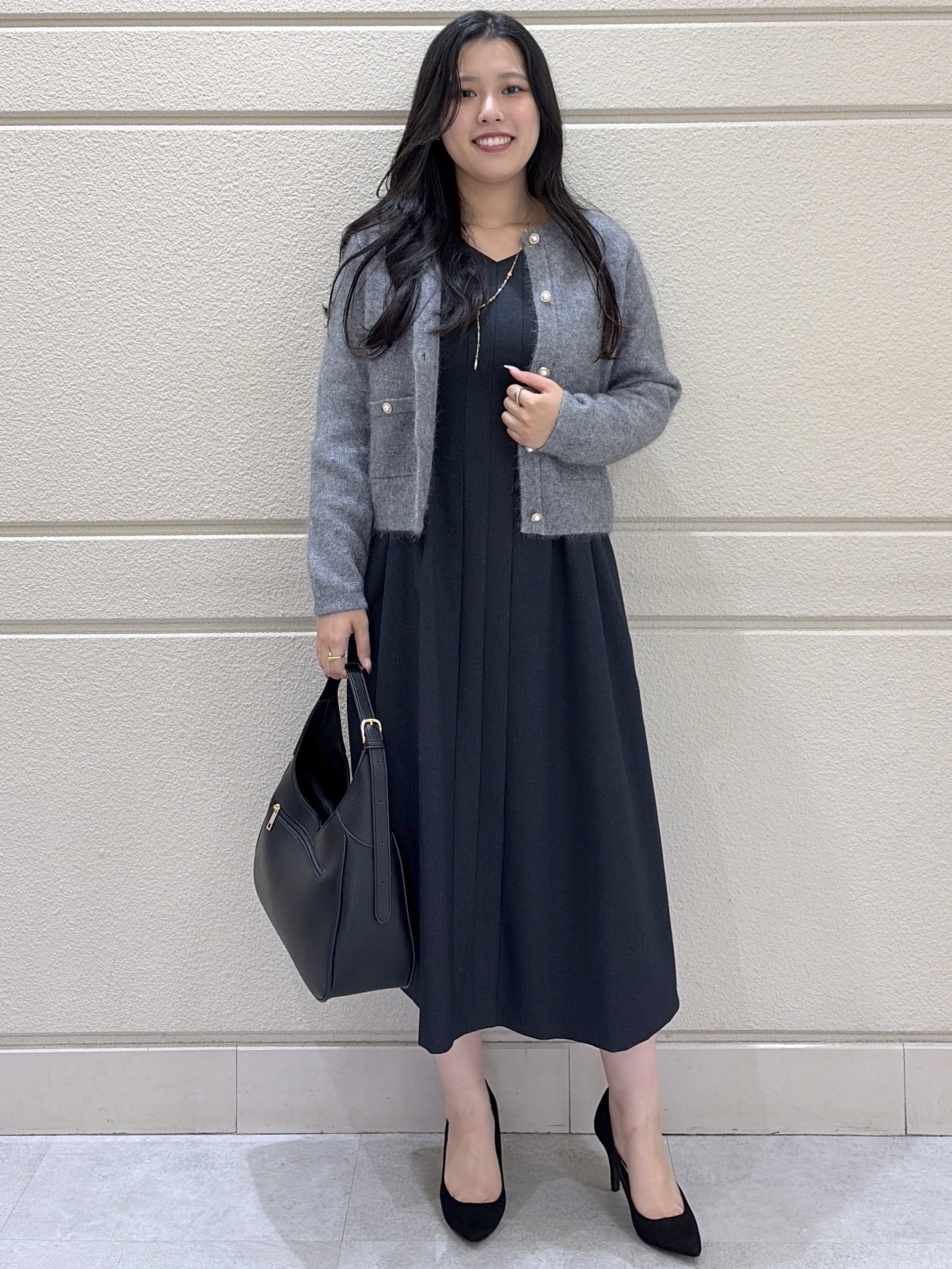 Momokaさんの「COUP DE CHANCE｜【手洗い可／ラクーン混】ヘアリーカーディガン」を使ったコーディネート