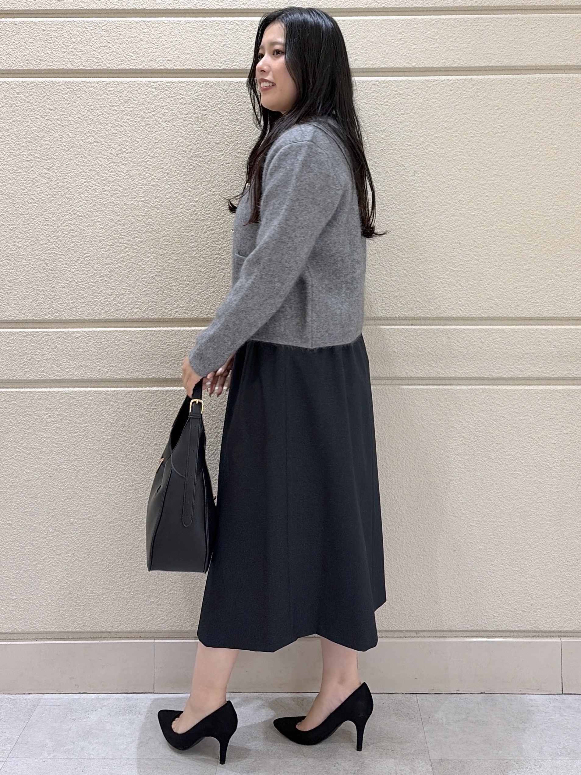 Momokaさんの「COUP DE CHANCE｜【手洗い可／ラクーン混】ヘアリーカーディガン」を使ったコーディネート