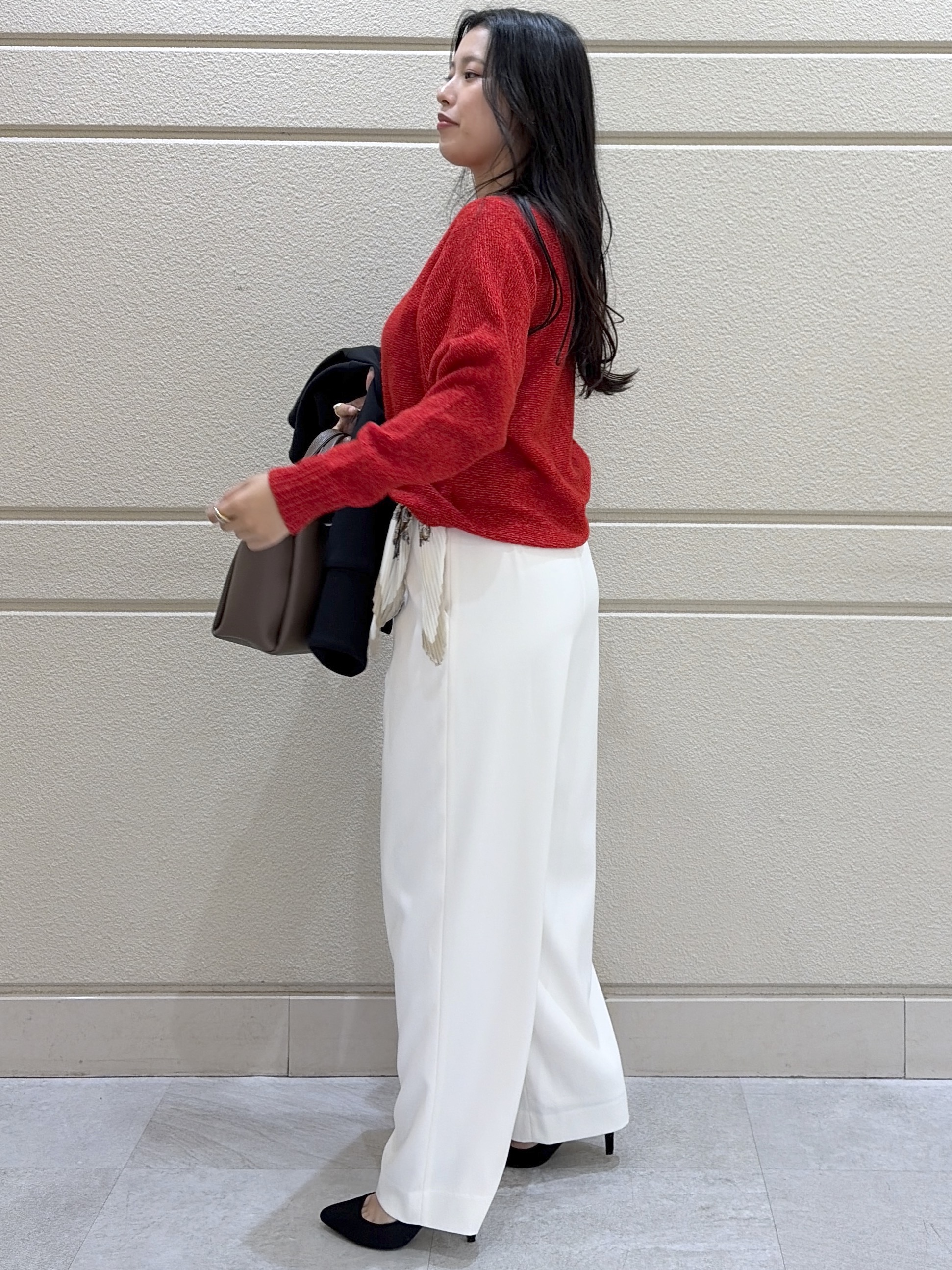 Momokaさんの「COUP DE CHANCE｜【手洗い可／日本製】ブークレドルマンニット」を使ったコーディネート