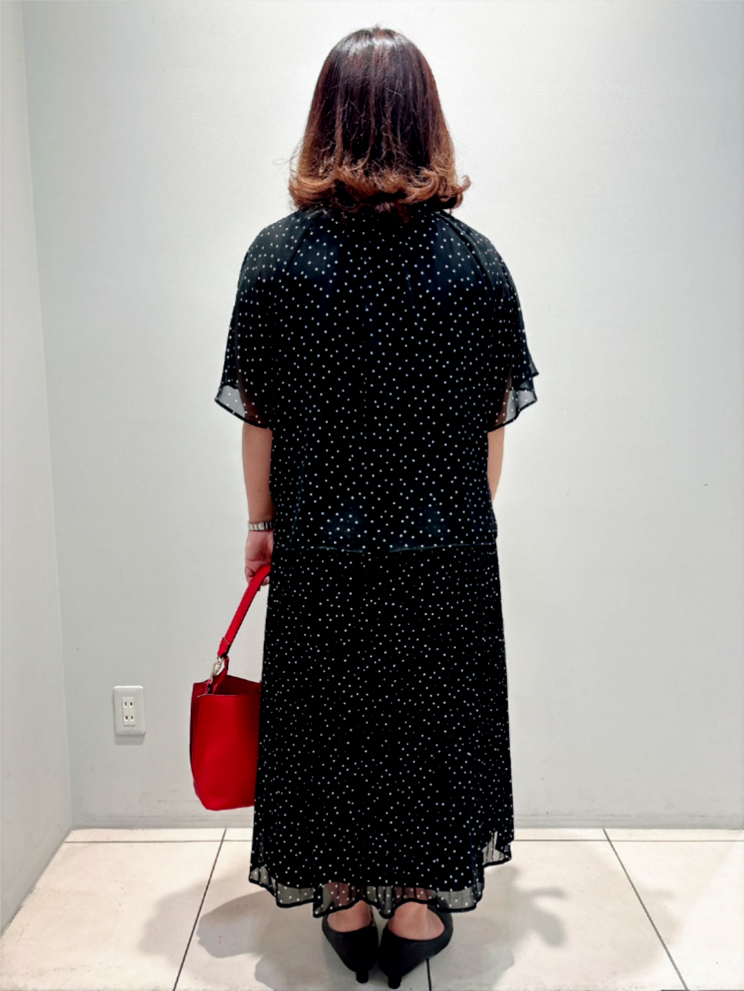 HITOMIさんの「Reflect｜【セットアップ／手洗い可】ドット柄シアーブラウス」を使ったコーディネート