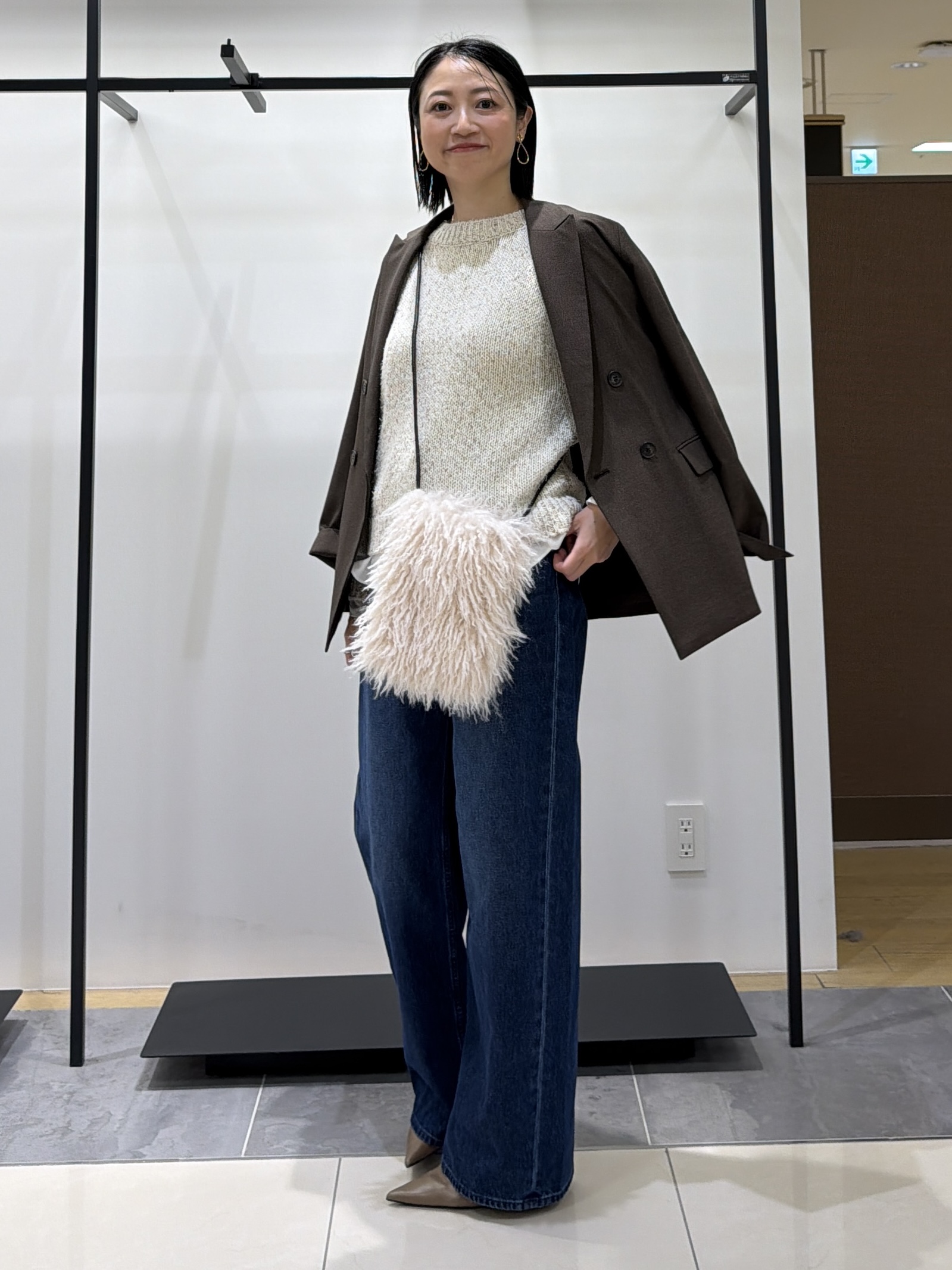 shihoさんの「INDIVI｜【洗濯機OK／ストレッチ◎】秋はじめのダブルジャケット」を使ったコーディネート