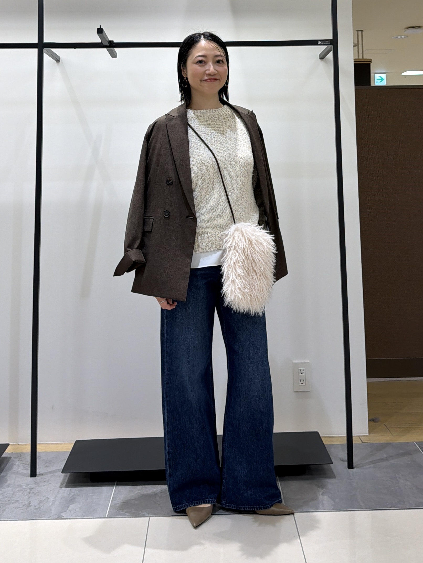 shihoさんの「INDIVI｜【洗濯機OK／ストレッチ◎】秋はじめのダブルジャケット」を使ったコーディネート