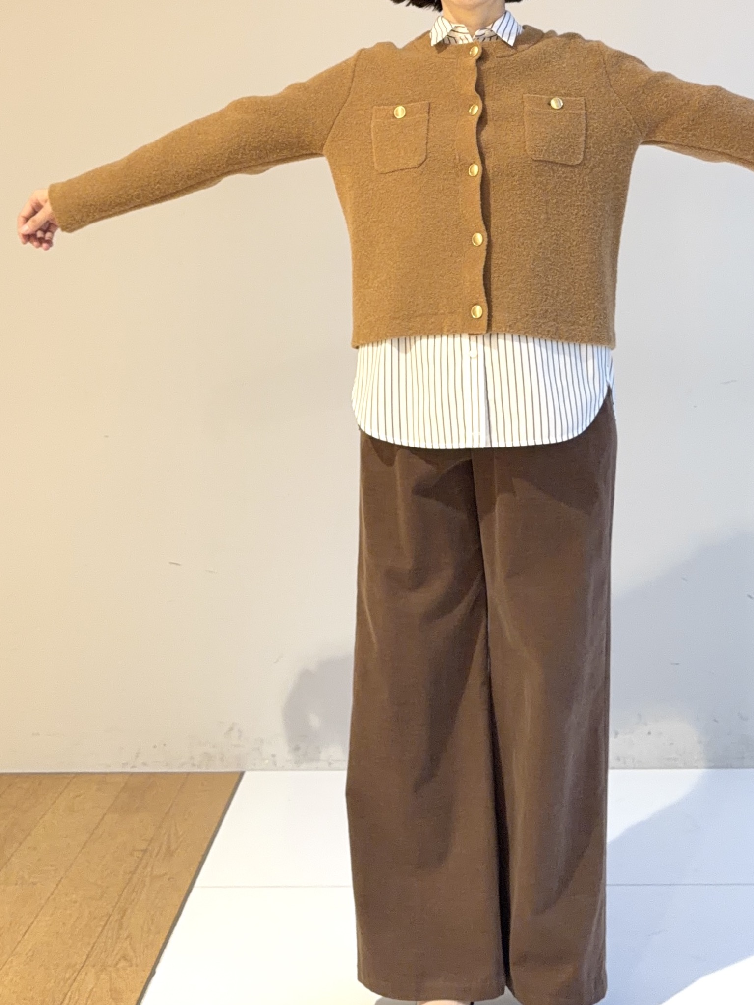 murayamaさんの「INDIVI｜【軽やか】ブークレニットジャケット」を使ったコーディネート