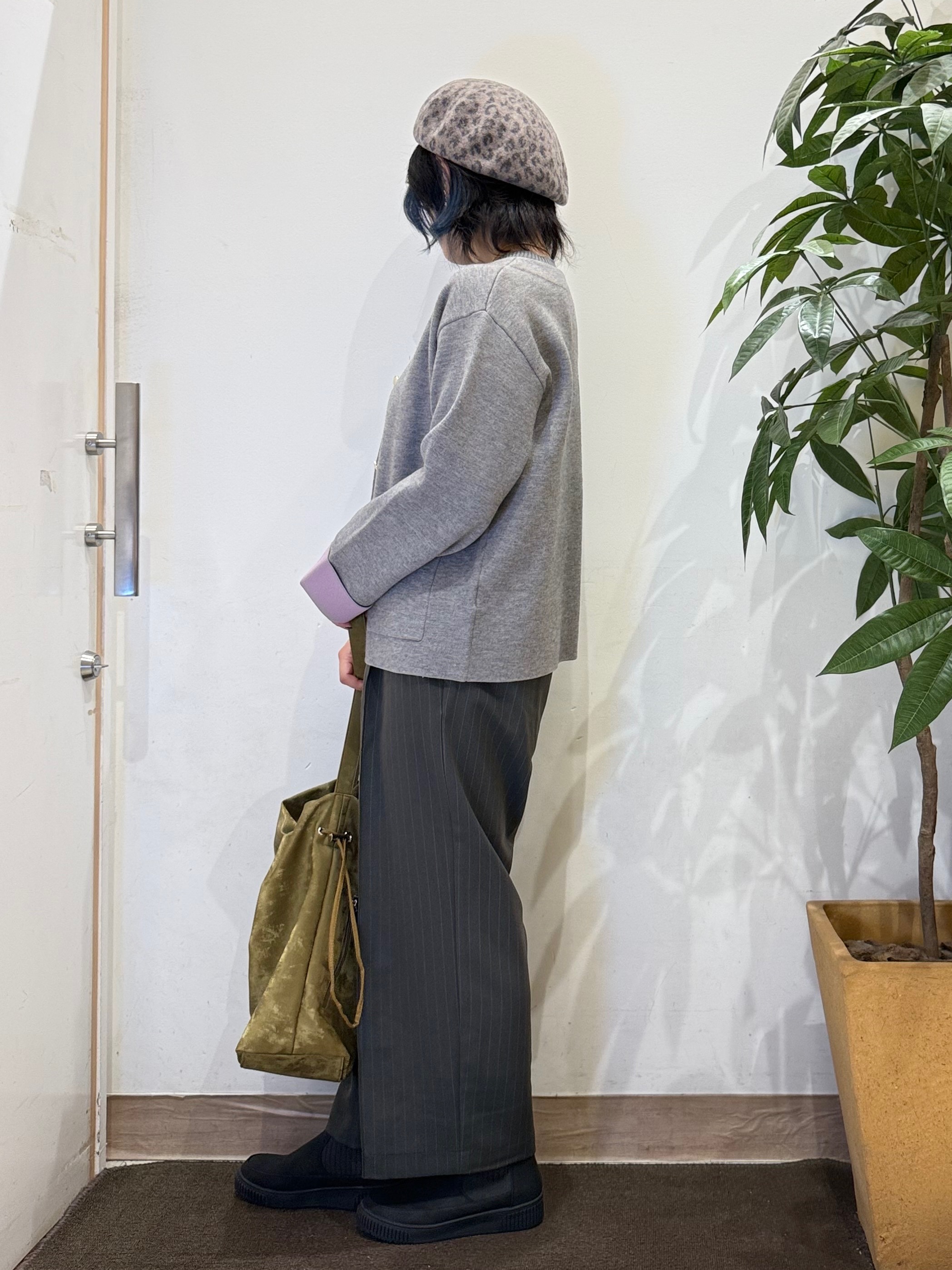 misakiさんの「SHOO･LA･RUE｜【S-LL/洗濯機可/静電気防止】もちもち配色ダブルフェイスカーディガン」を使ったコーディネート