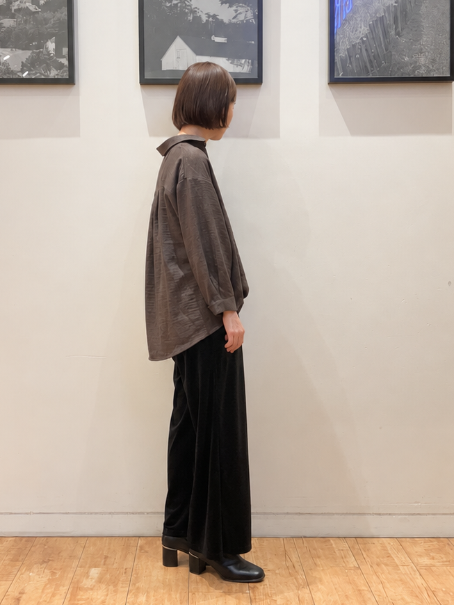 momoharuさんの「SHOO･LA･RUE｜【洗濯後しわになりにくい/インしてる風】1枚で着映える裾タックシャツ」を使ったコーディネート