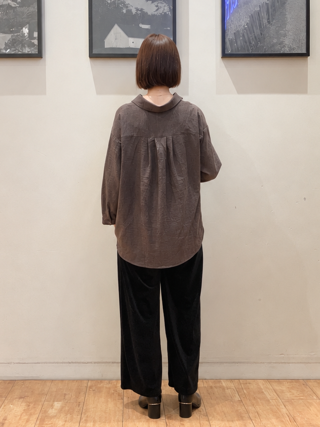momoharuさんの「SHOO･LA･RUE｜【洗濯後しわになりにくい/インしてる風】1枚で着映える裾タックシャツ」を使ったコーディネート