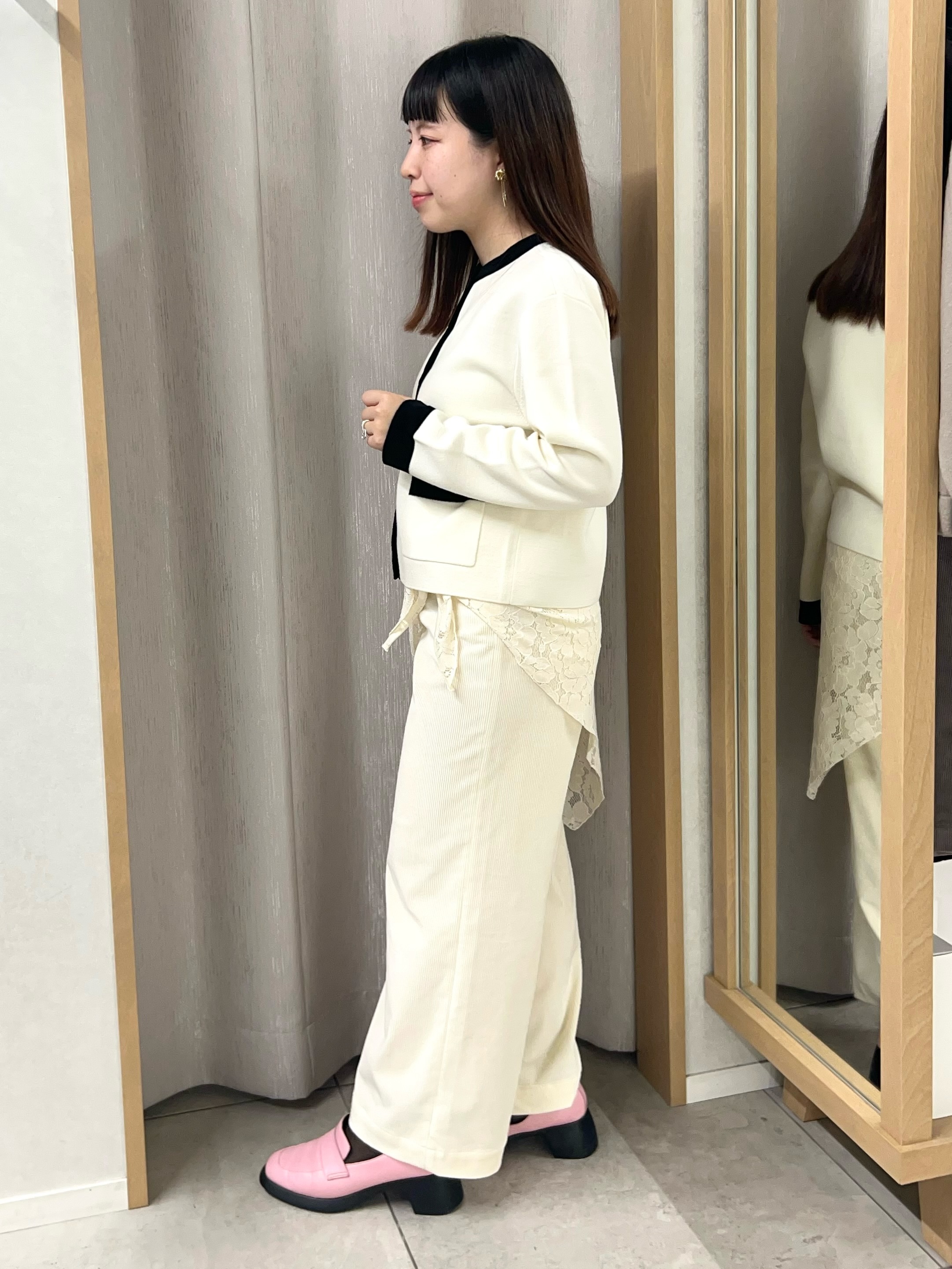 Mitsukiさんの「UNTITLED｜【アンサンブル可/ジャケットライク】モールラインカーディガン」を使ったコーディネート