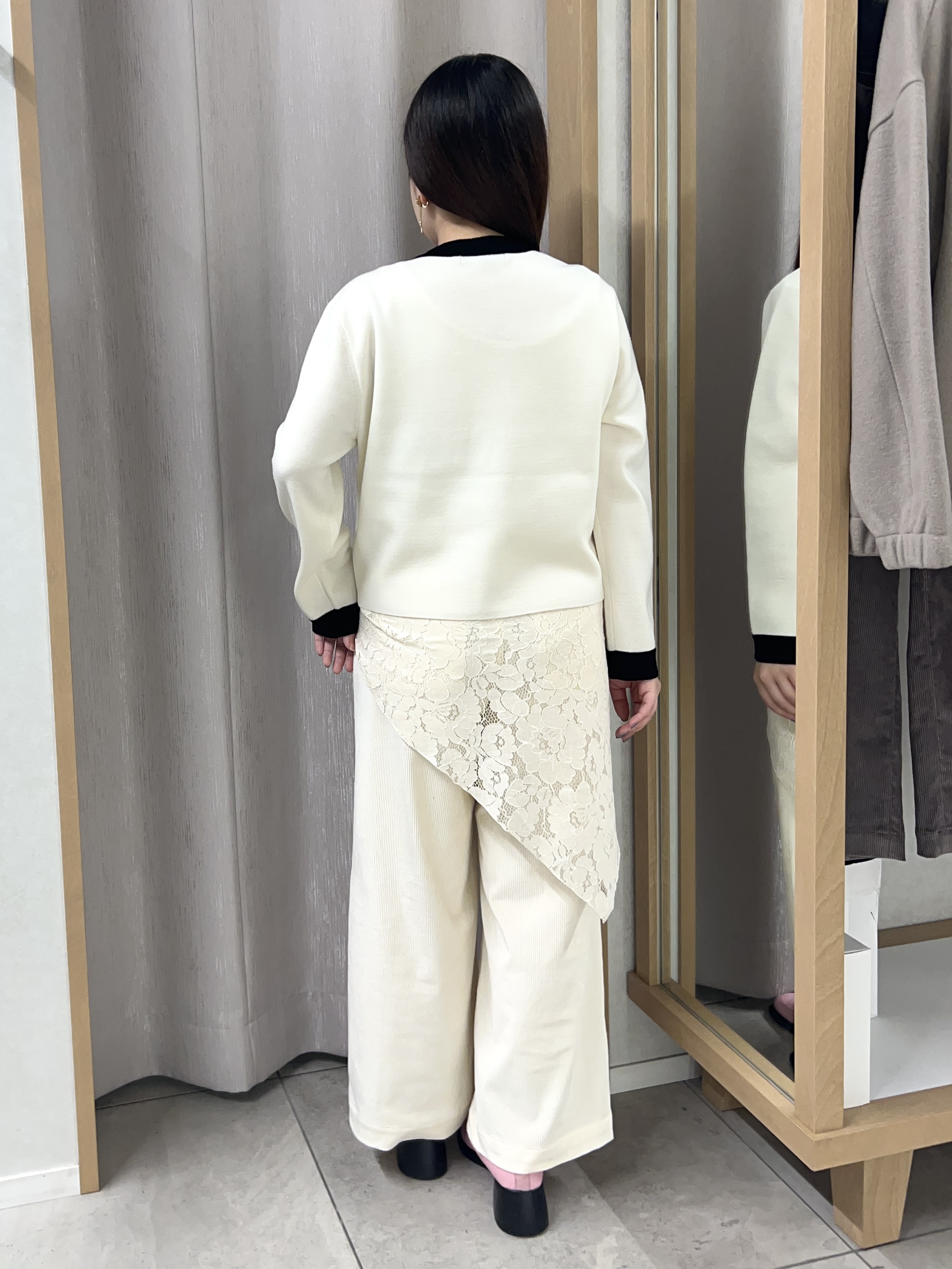 Mitsukiさんの「UNTITLED｜【アンサンブル可/ジャケットライク】モールラインカーディガン」を使ったコーディネート