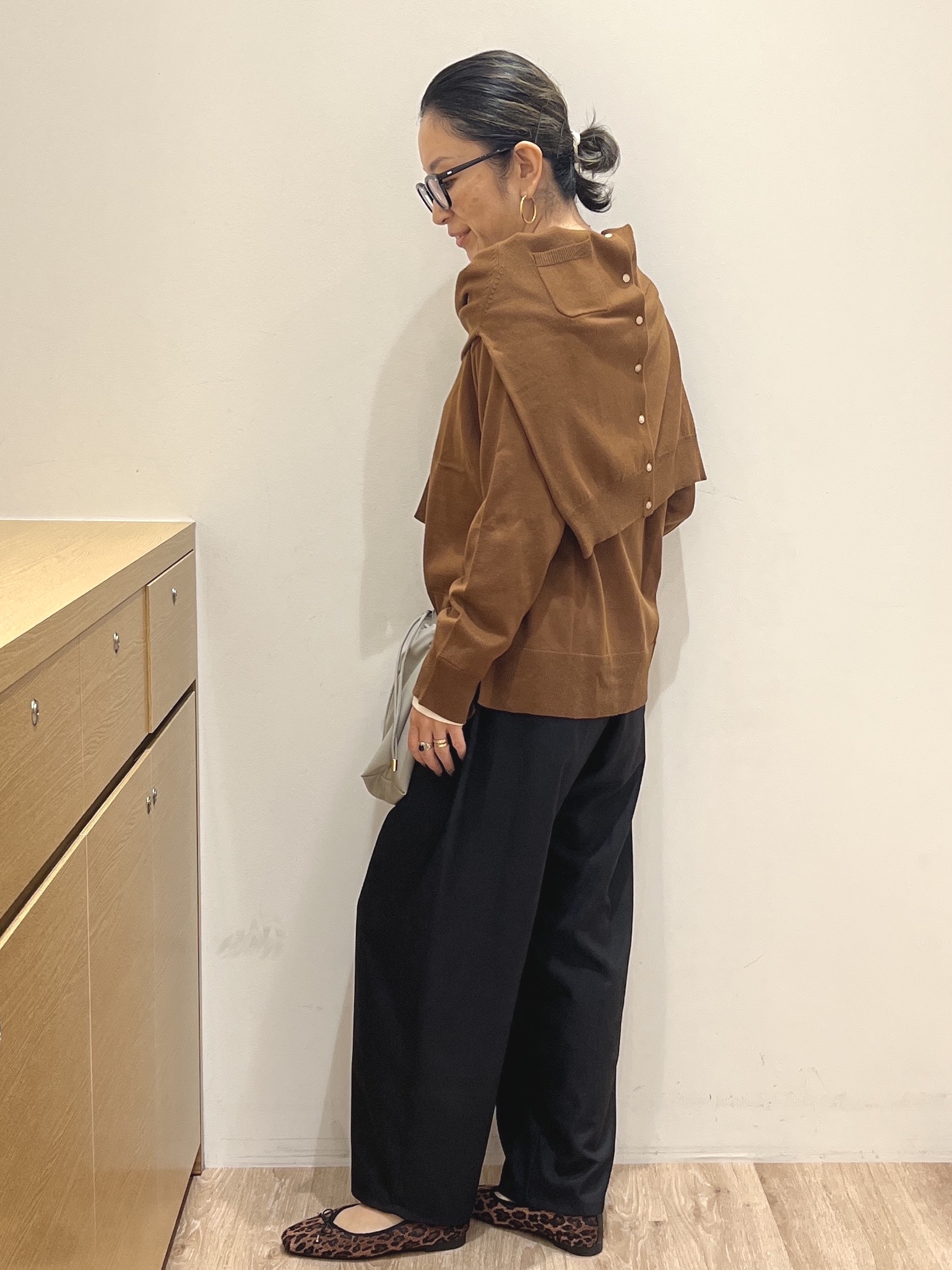はつみさんの「OPAQUE.CLIP｜『THE』名品ボートネックニット【8col／洗濯機OK】」を使ったコーディネート