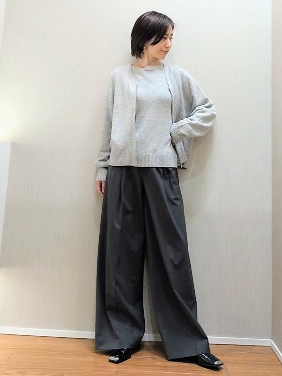 ミズタさんの「UNTITLED｜【店頭人気！】杢調ジップカーディガン」を使ったコーディネート