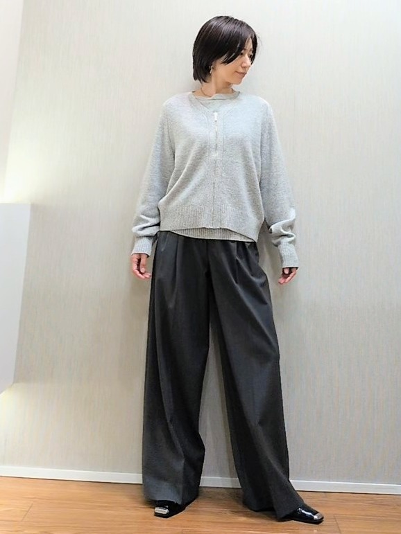 ミズタさんの「UNTITLED｜【店頭人気！】杢調ジップカーディガン」を使ったコーディネート
