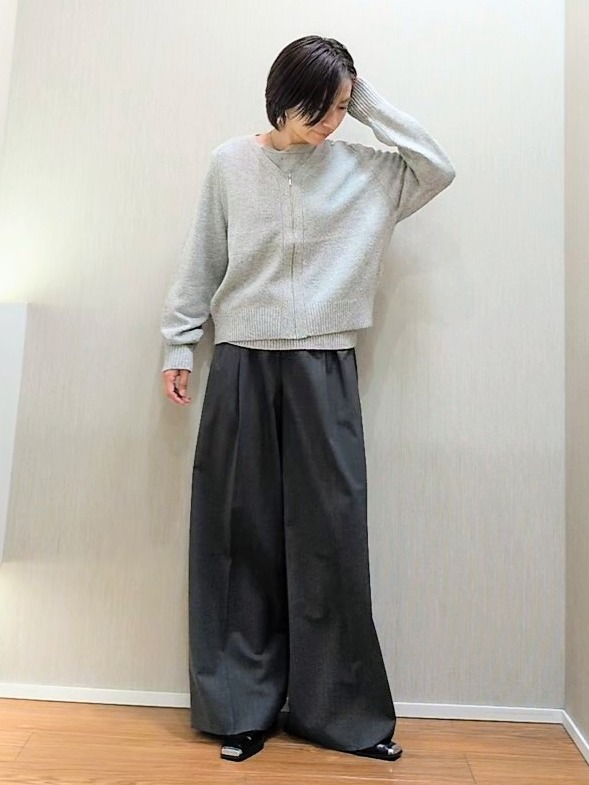 ミズタさんの「UNTITLED｜【店頭人気！】杢調ジップカーディガン」を使ったコーディネート