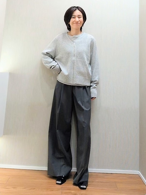 ミズタさんの「UNTITLED｜【店頭人気！】杢調ジップカーディガン」を使ったコーディネート