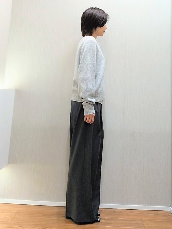 ミズタさんの「UNTITLED｜【店頭人気！】杢調ジップカーディガン」を使ったコーディネート