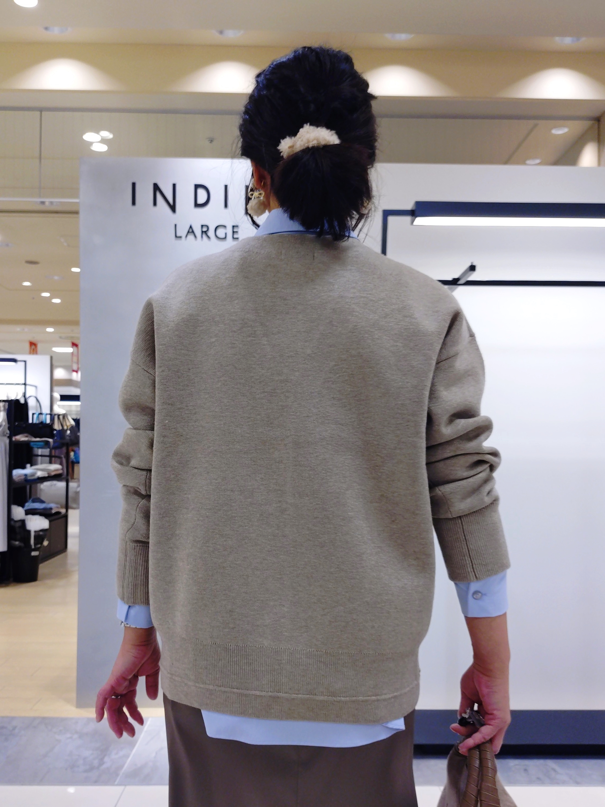 TOMOMIさんの「INDIVI｜【ミラノリブ編み】ジップニットブルゾン」を使ったコーディネート