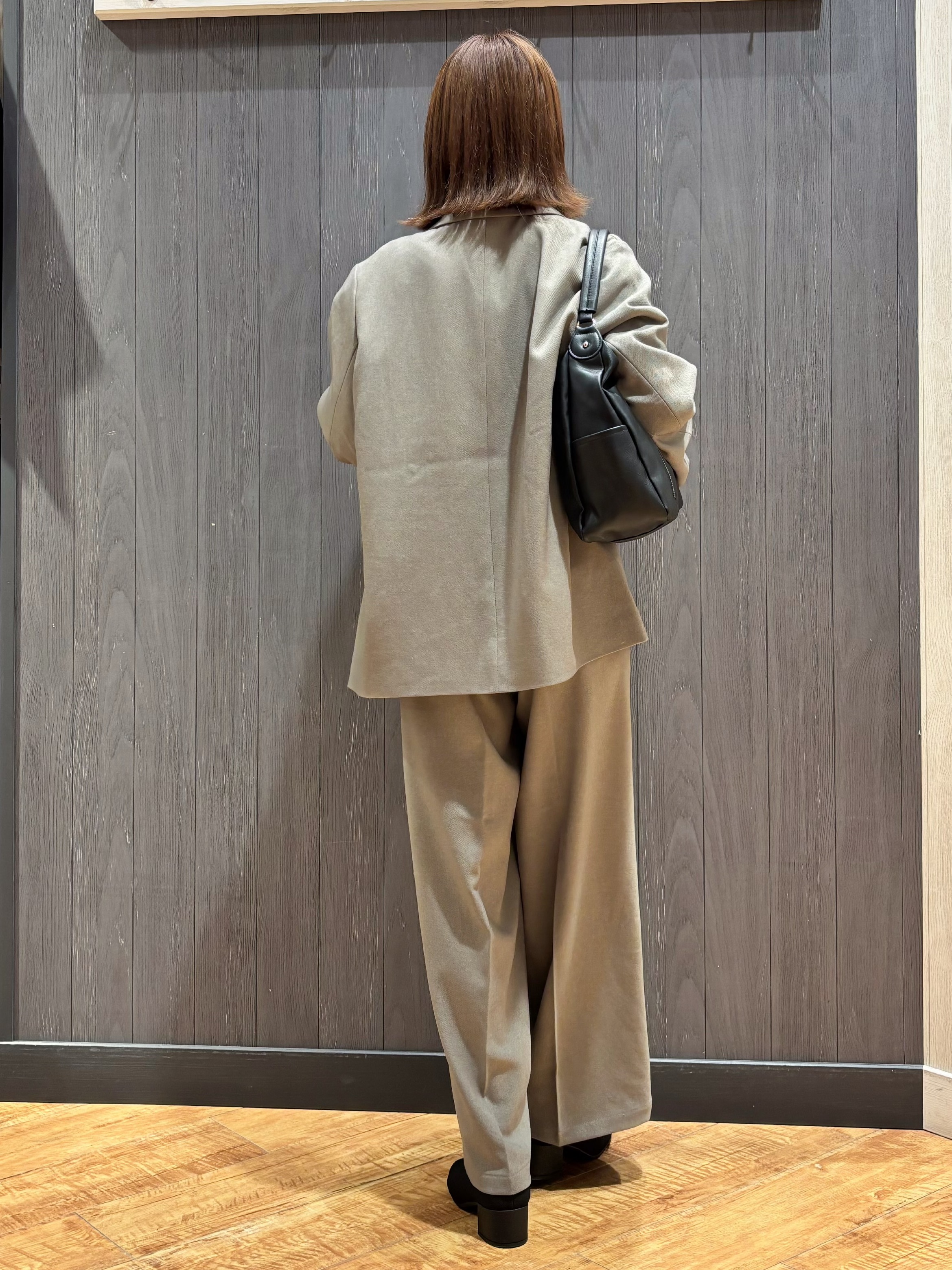 meiさんの「SHOO･LA･RUE｜【セットアップ可/洗濯後しわになりにくい】ウールフィール ダブルジャケット」を使ったコーディネート