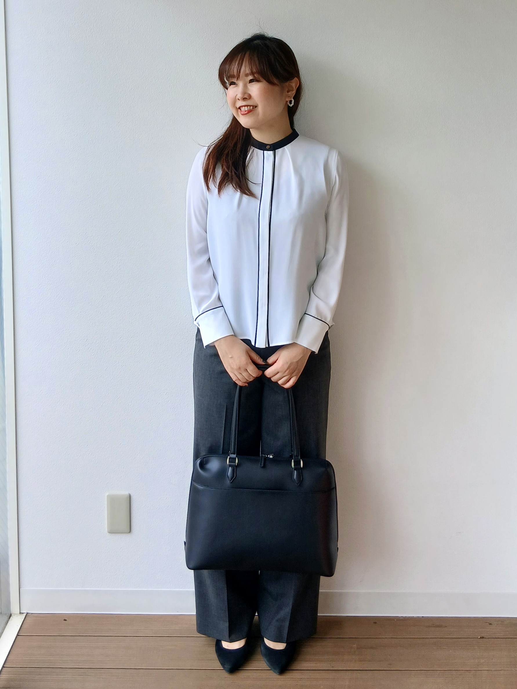 なみきさんの「UNTITLED｜【スーツインナー/仕事着】配色ラインブラウス」を使ったコーディネート