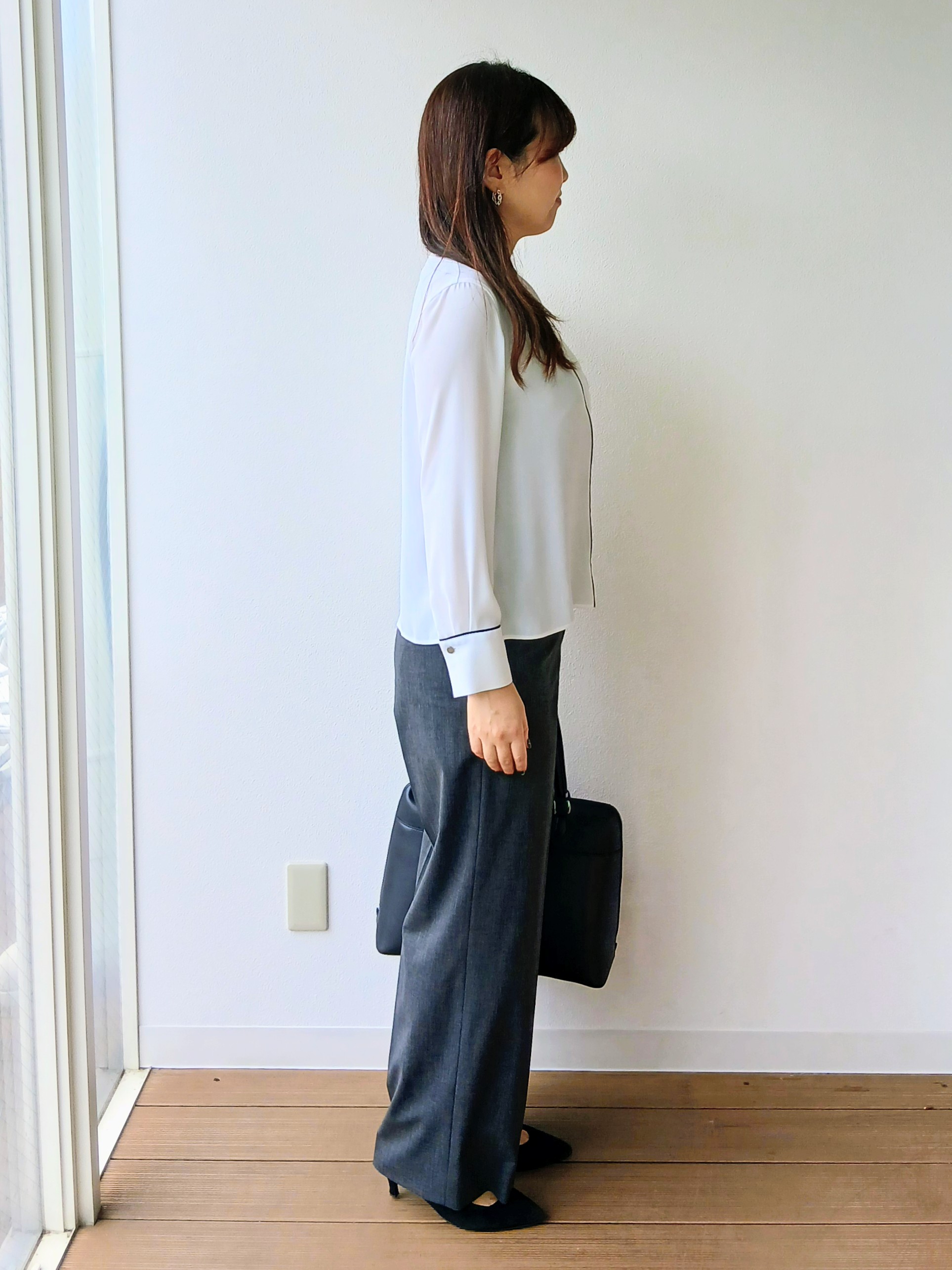 なみきさんの「UNTITLED｜【スーツインナー/仕事着】配色ラインブラウス」を使ったコーディネート