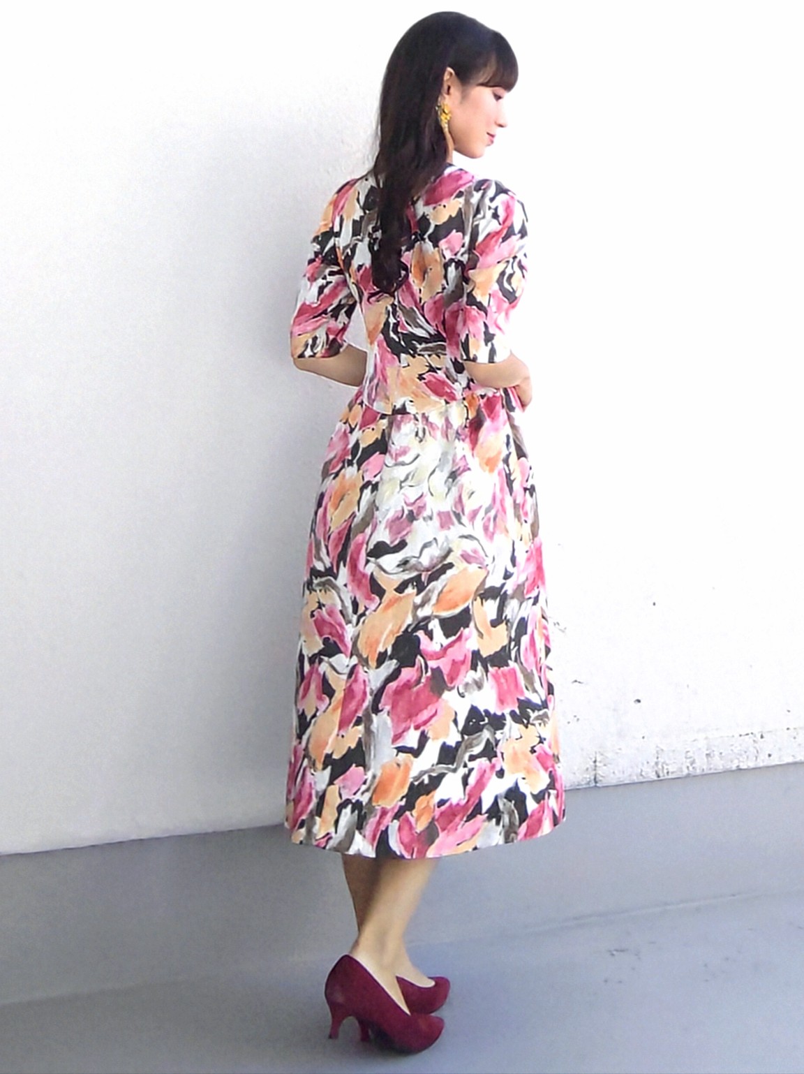 keinaさんの「SunaUna｜【手洗い可／日本製】花柄グラデーションワンピース」を使ったコーディネート