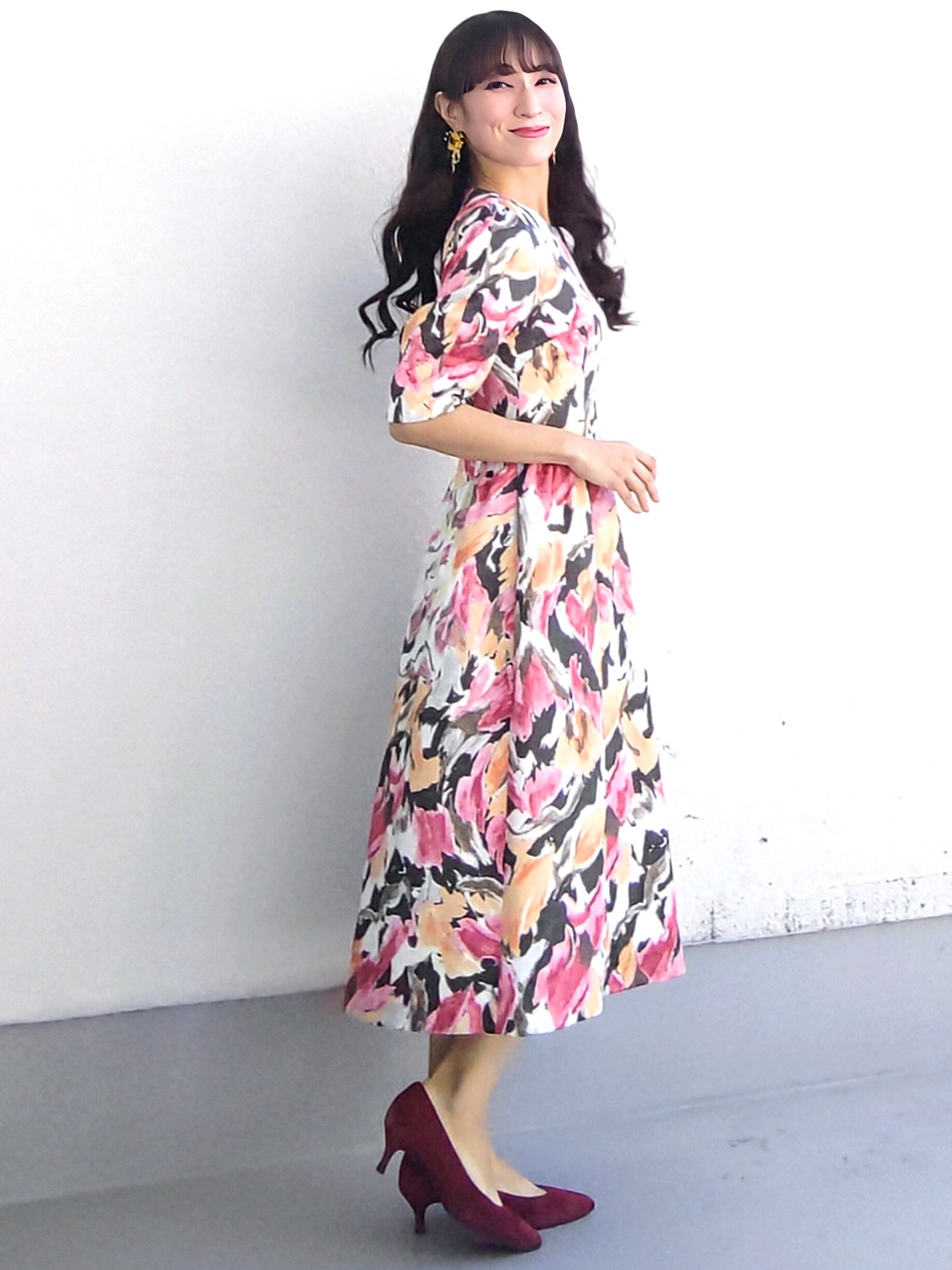 keinaさんの「SunaUna｜【手洗い可／日本製】花柄グラデーションワンピース」を使ったコーディネート