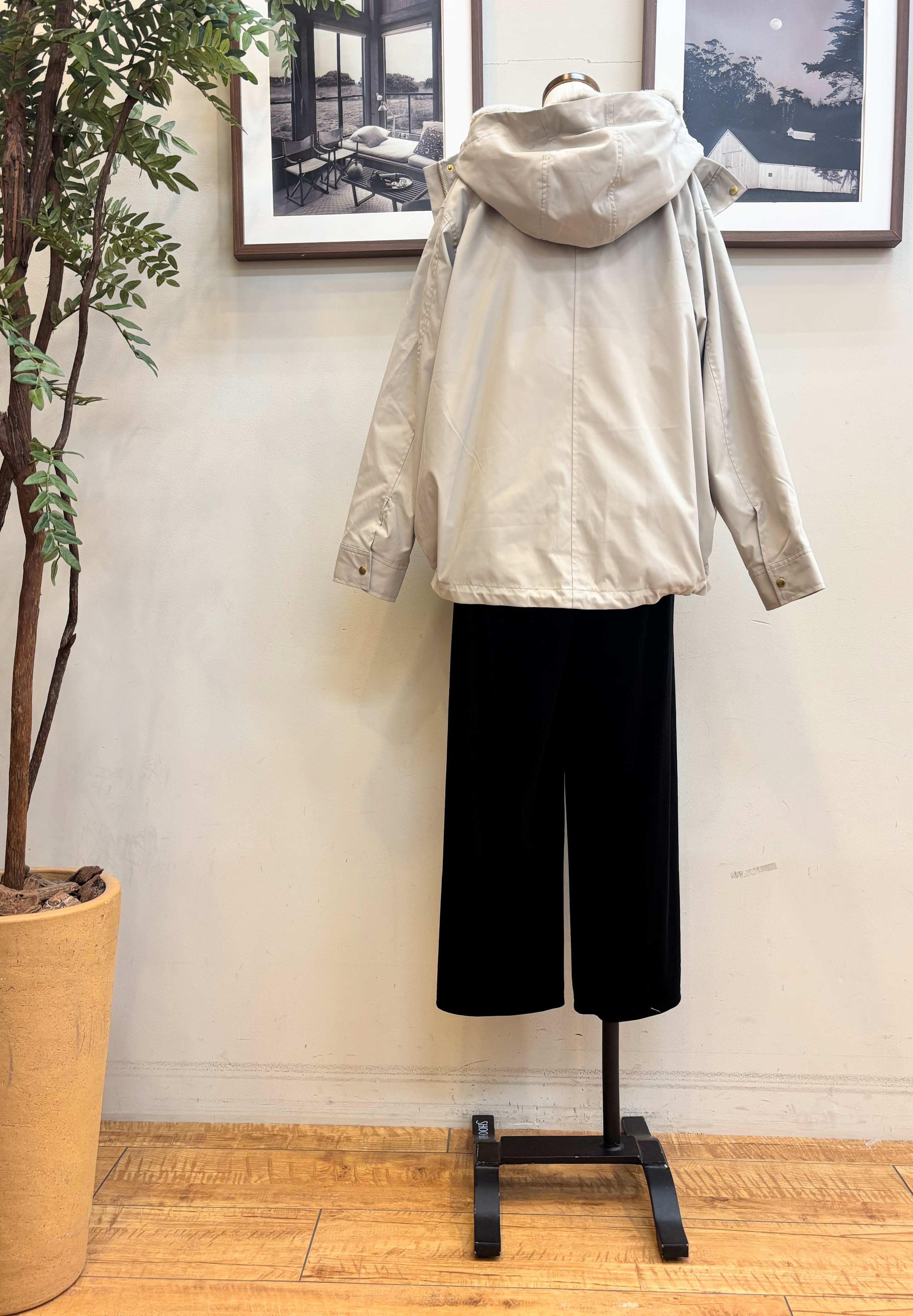 maiさんの「SHOO･LA･RUE｜【洗濯機可/撥水/マルチWAY】ファーライナー付き 毎日欲張りマンパ」を使ったコーディネート