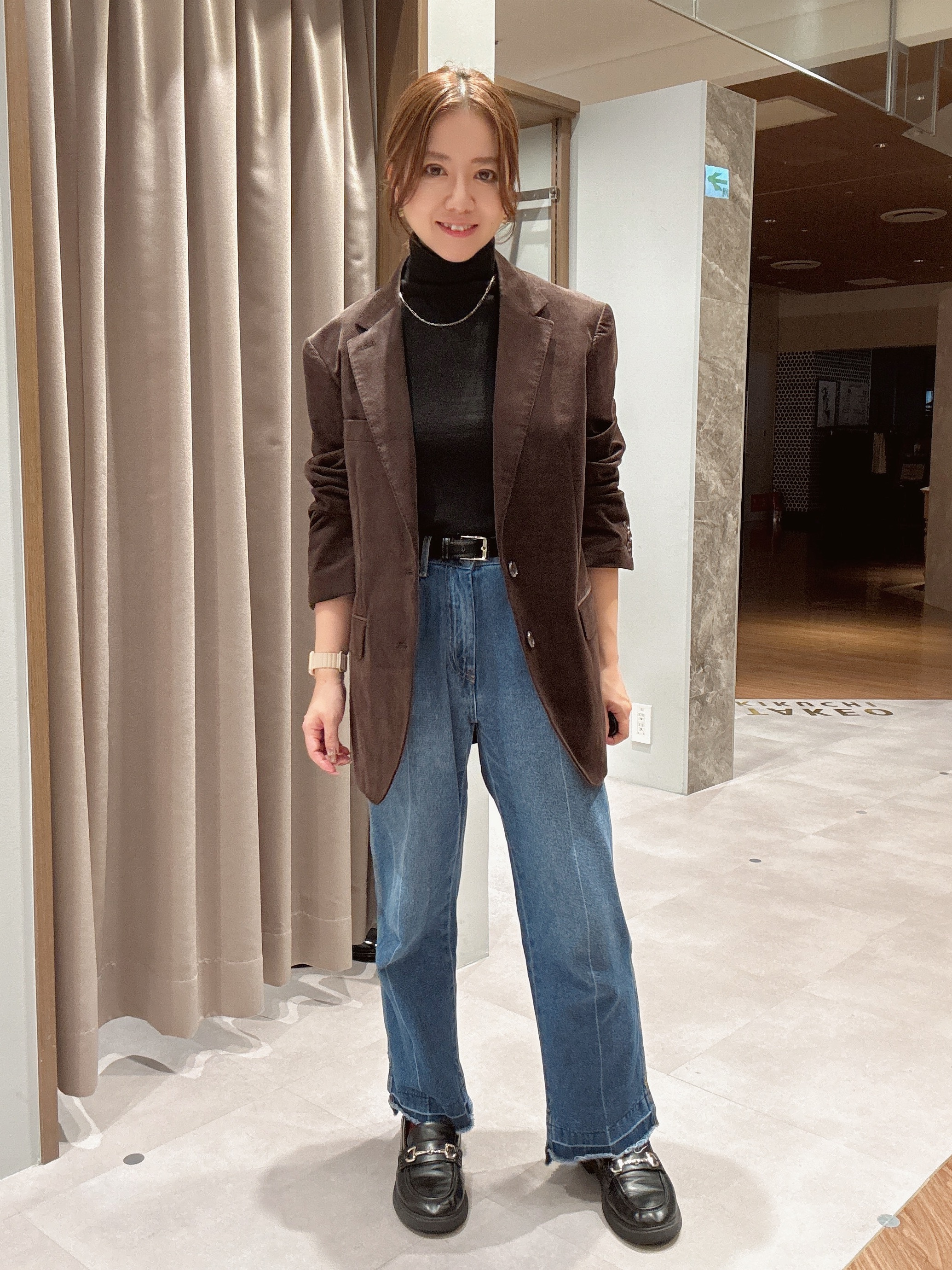 hanechanさんの「TAKEO KIKUCHI｜【Sサイズ～】ストレッチコーデュロイ ジャケット」を使ったコーディネート