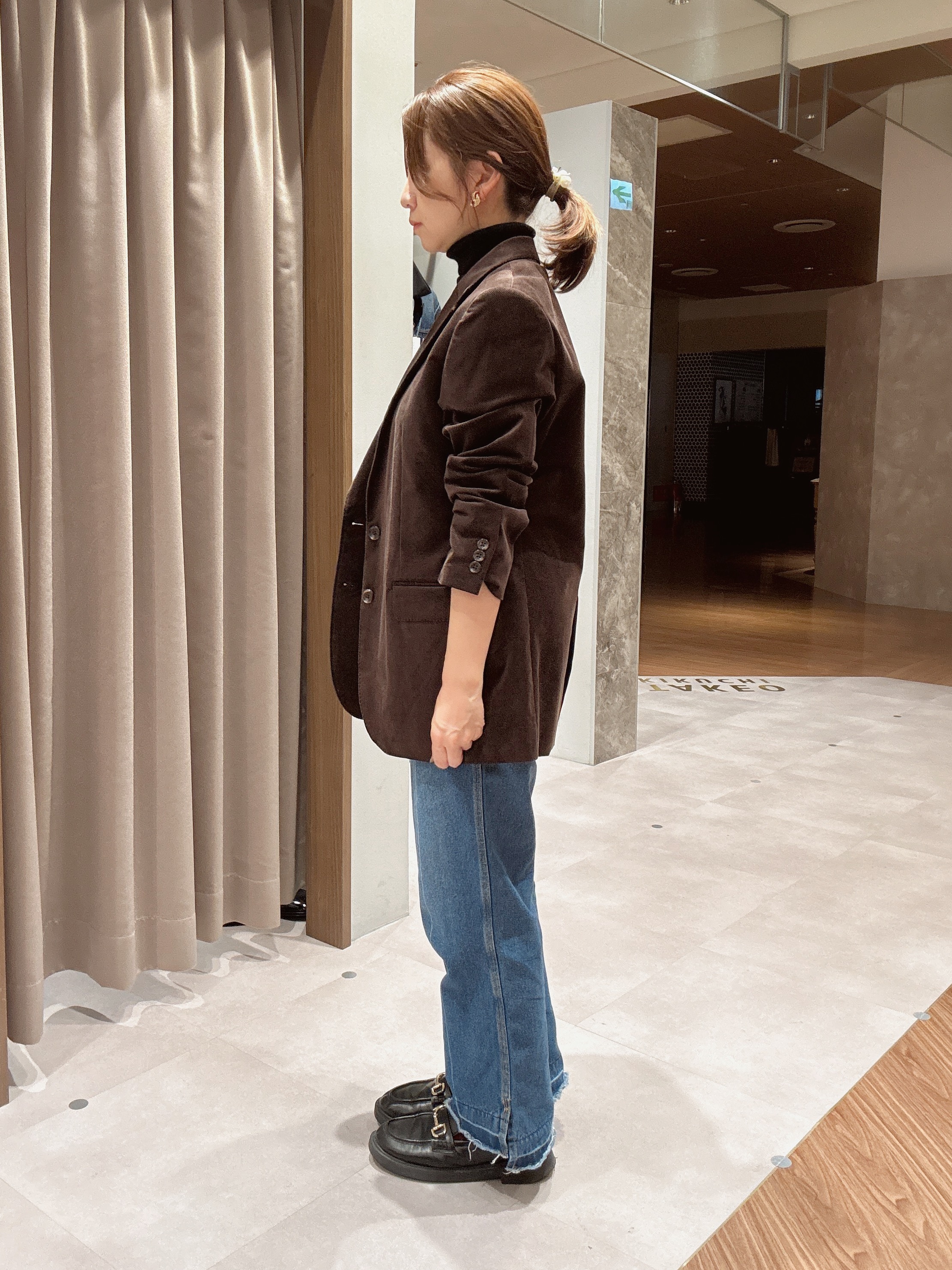 hanechanさんの「TAKEO KIKUCHI｜【Sサイズ～】ストレッチコーデュロイ ジャケット」を使ったコーディネート