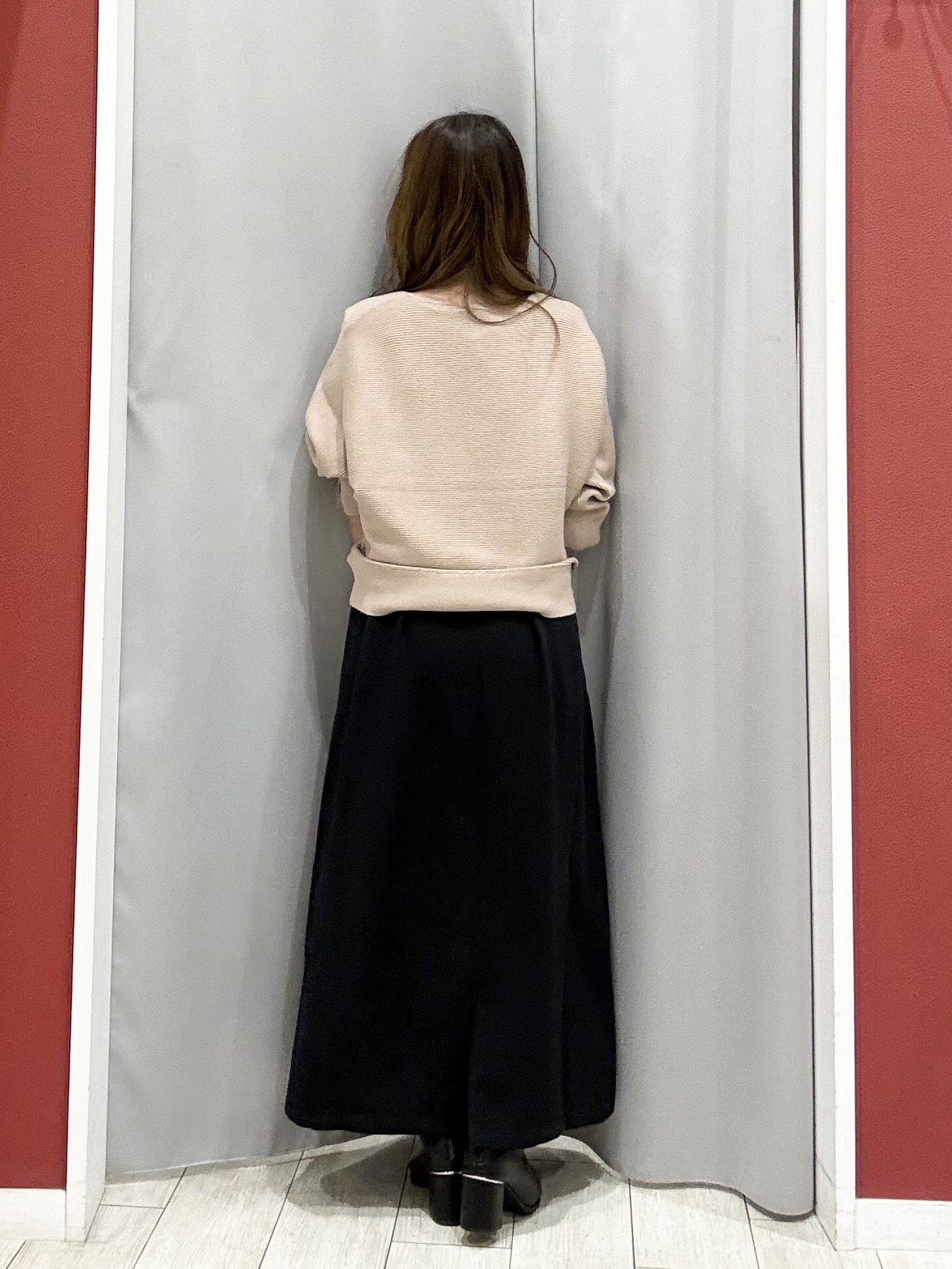 shioさんの「SHOO･LA･RUE｜スクエアトゥ ストレッチショートブーツ」を使ったコーディネート