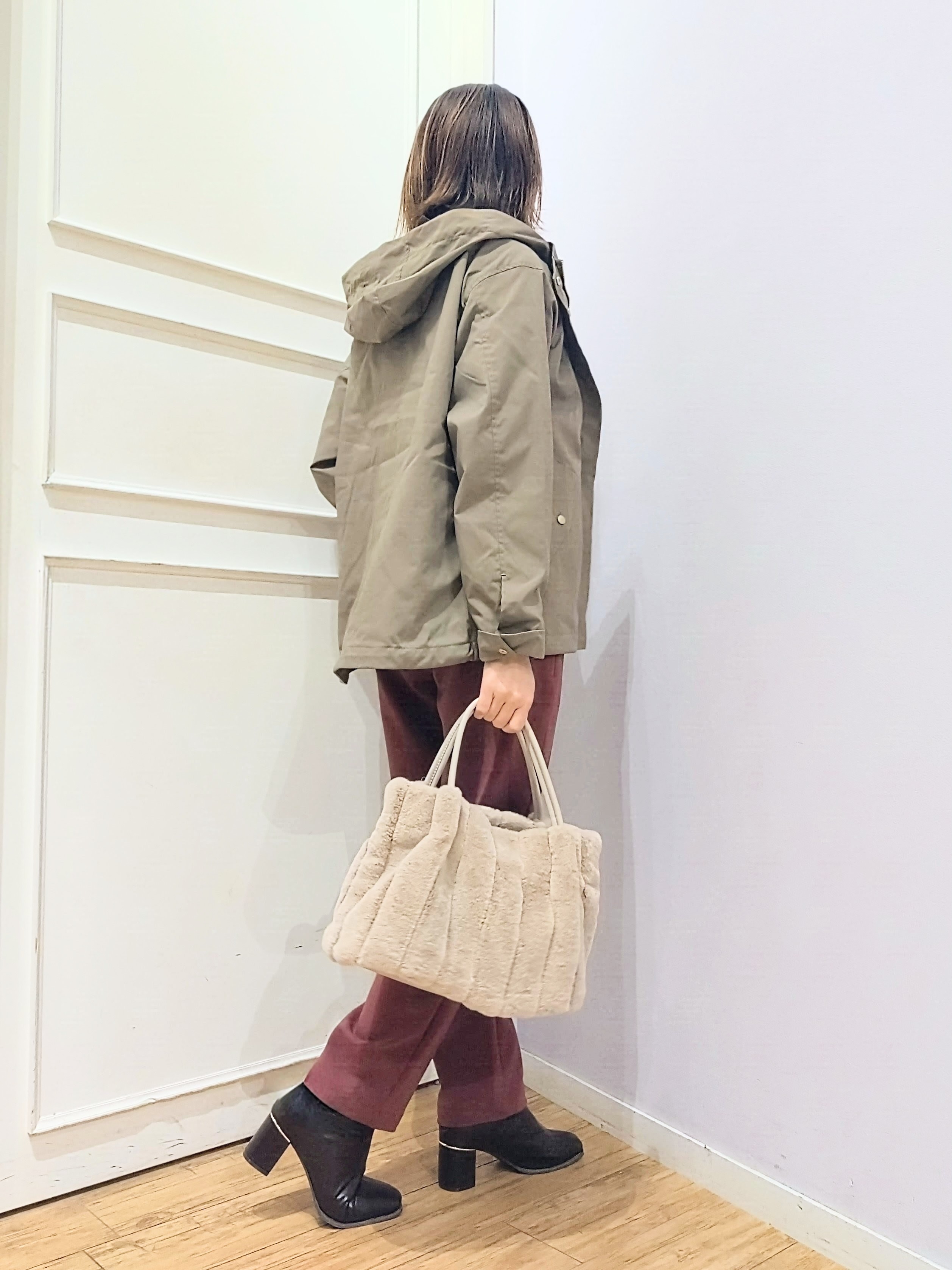 miomioさんの「SHOO･LA･RUE｜【洗濯機可/撥水/マルチWAY】ファーライナー付き 毎日欲張りマンパ」を使ったコーディネート