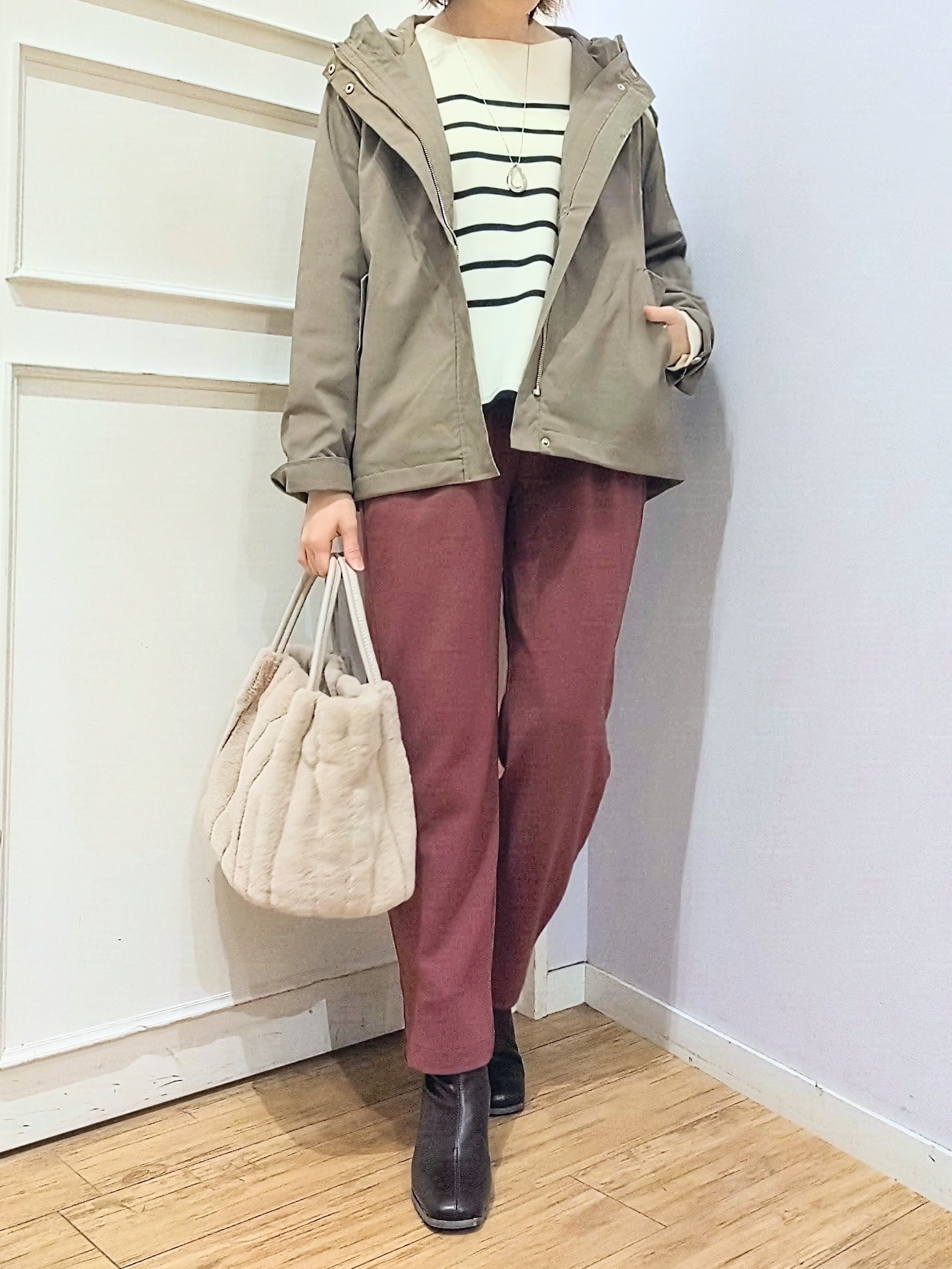 miomioさんの「SHOO･LA･RUE｜【洗濯機可/撥水/マルチWAY】ファーライナー付き 毎日欲張りマンパ」を使ったコーディネート