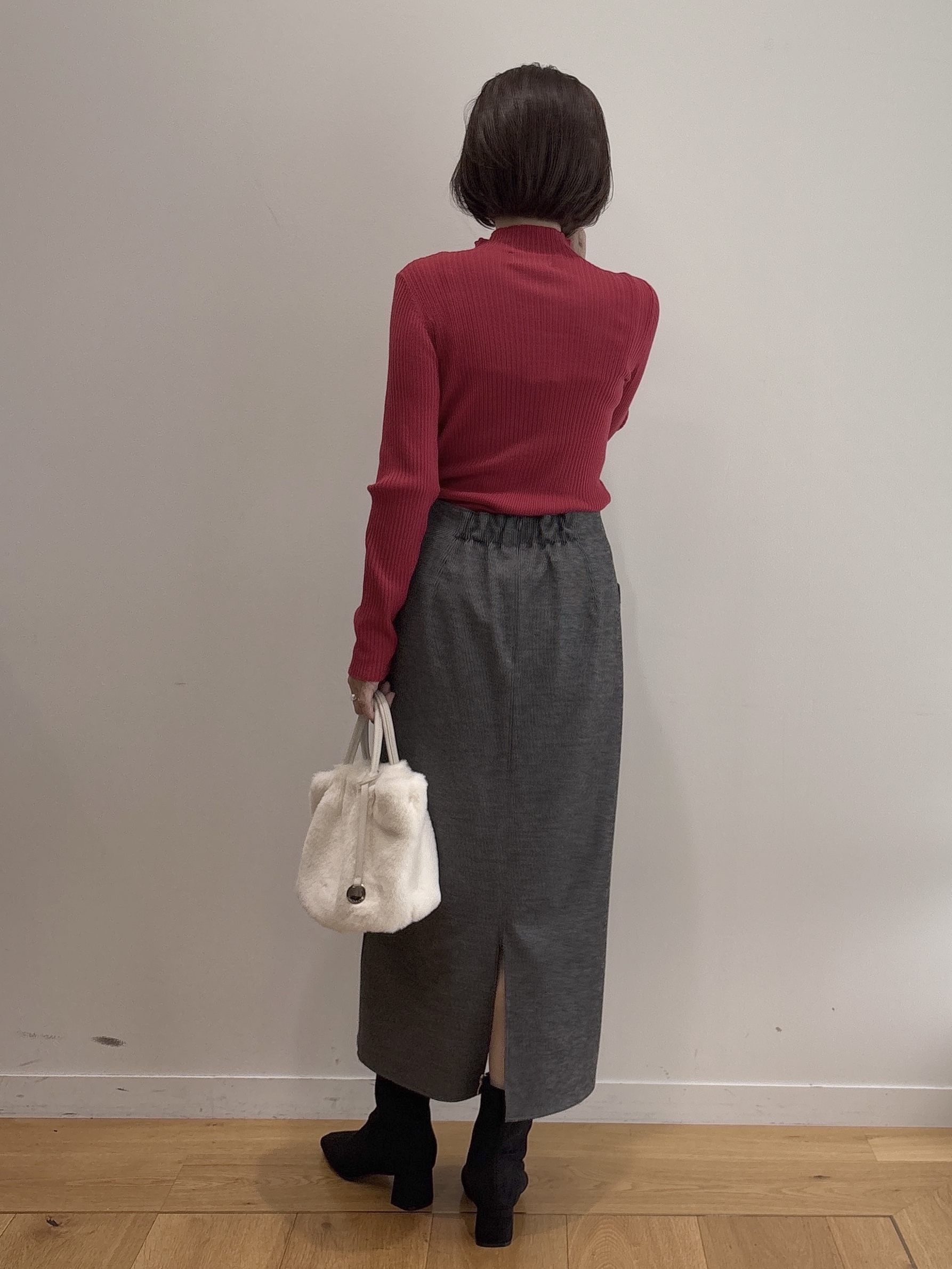 NAKAさんの「OPAQUE.CLIP｜ウールライクタイトスカート【洗濯機OK】」を使ったコーディネート