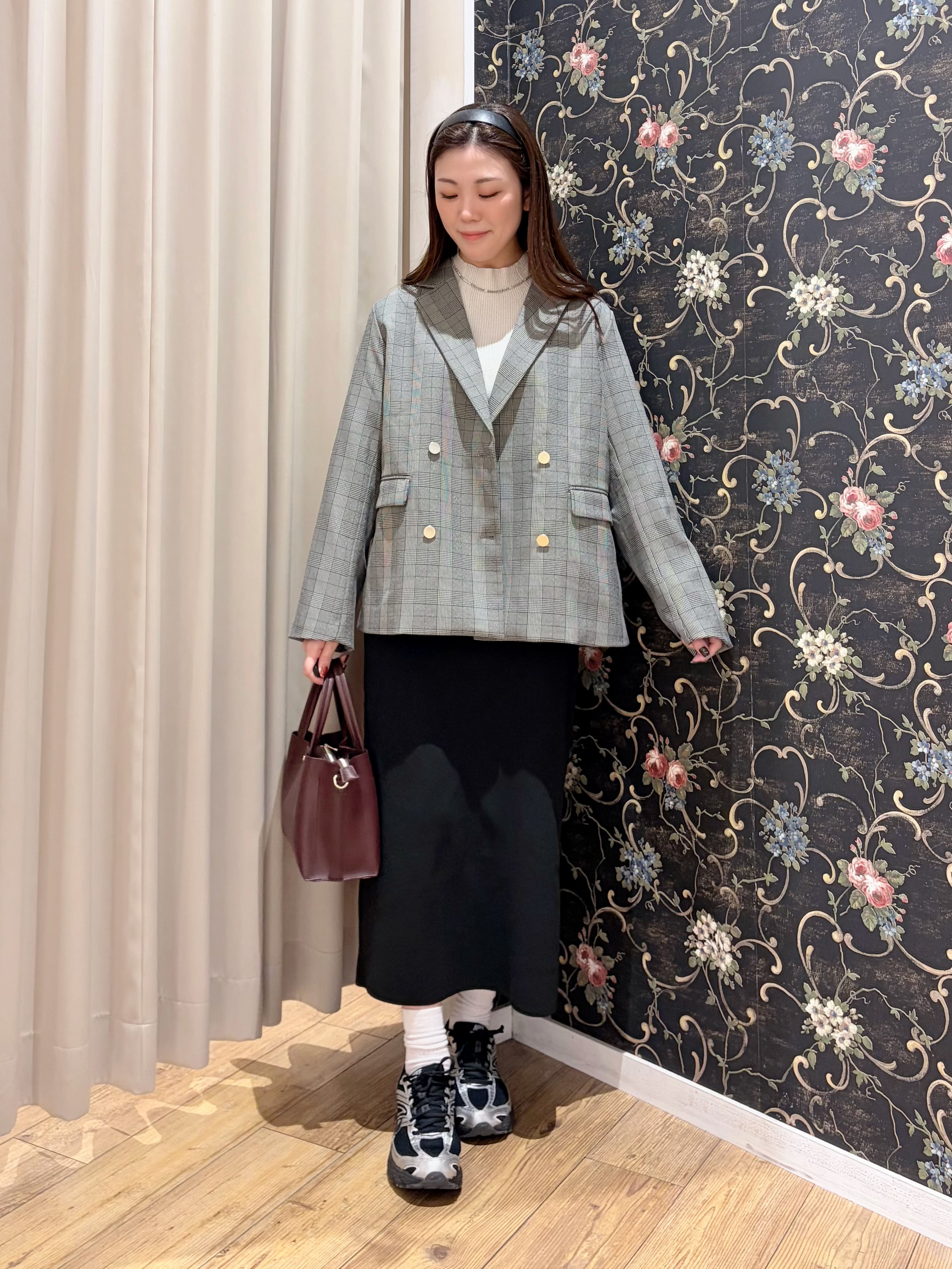 おうめさんの「SHOO･LA･RUE｜【セットアップ可/洗濯後しわになりにくい】ウールフィール ダブルジャケット」を使ったコーディネート
