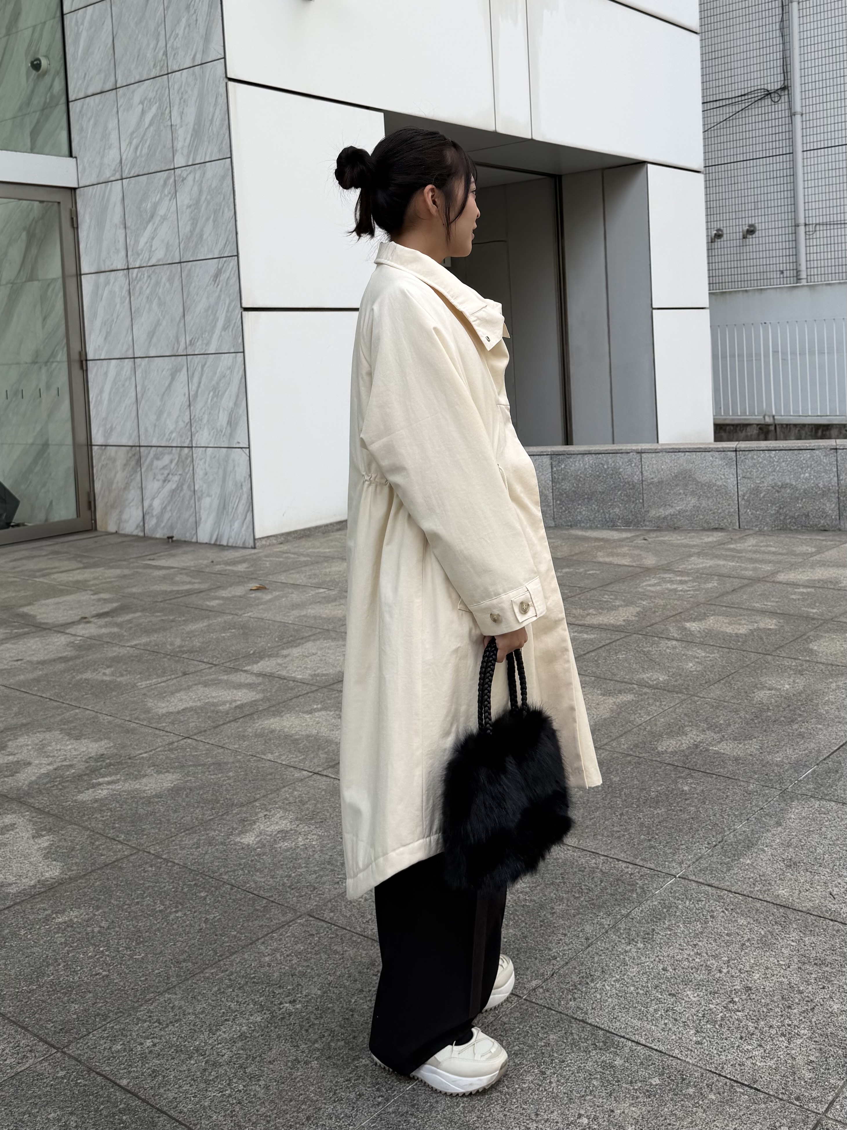 ririkaさんの「INDIVI｜バイアスシャーリングチェックシャツ【LIVE紹介／上枝みどりさん着用】」を使ったコーディネート