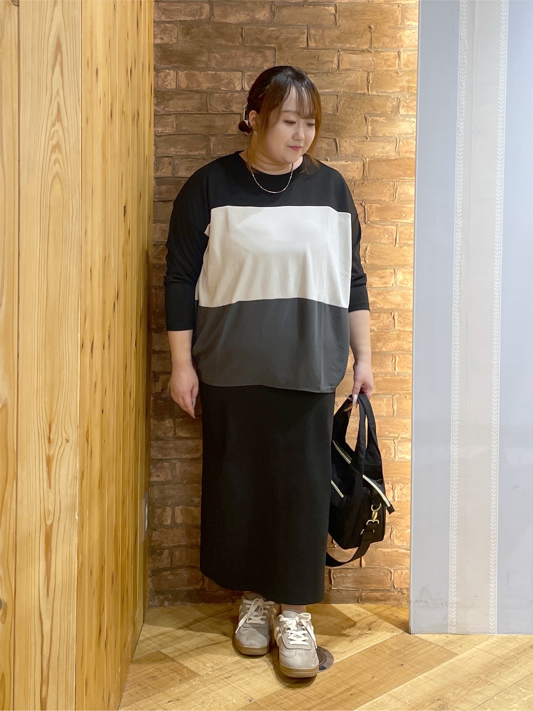 Risaさんの「SHOO･LA･RUE｜【S-LL/洗濯機可】三段切り替え 長袖トップス」を使ったコーディネート