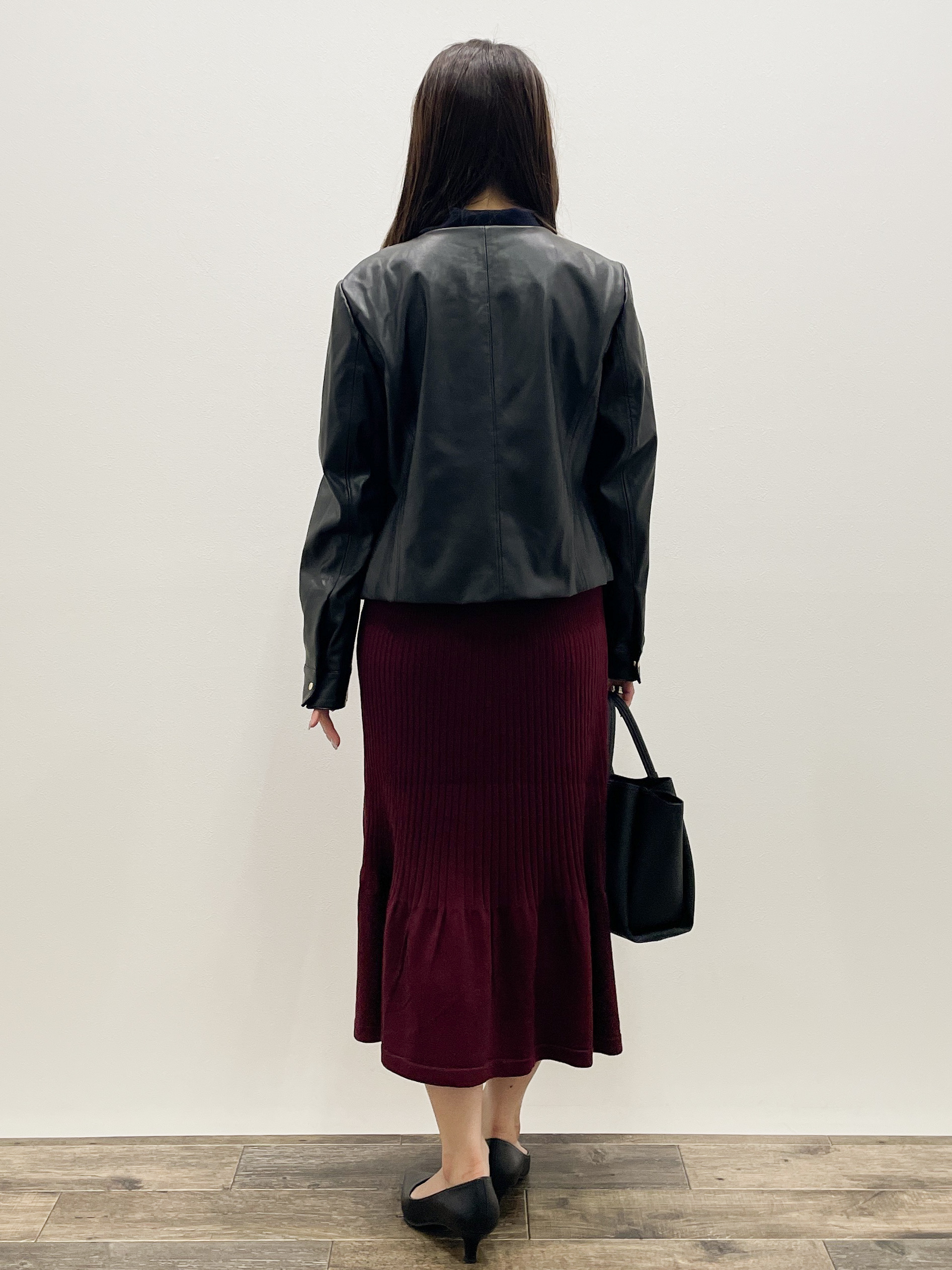Asukaさんの「OPAQUE.CLIP｜【洗える】レザー調／スウェード風ノーカラーブルゾン」を使ったコーディネート