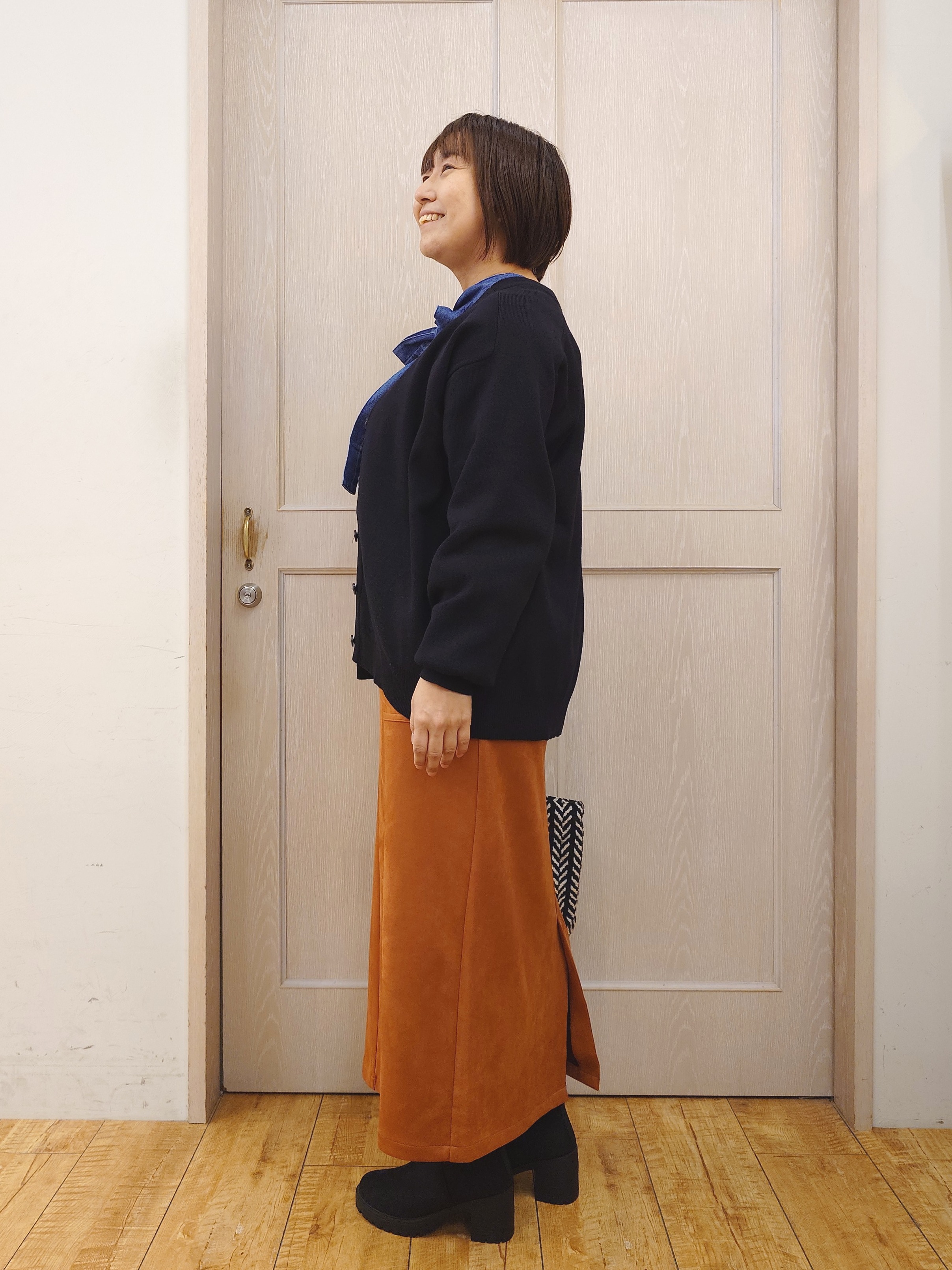 とろろさんの「SHOO･LA･RUE｜【毛玉になりにくい/S-LL/洗濯機可/体型カバー】Vネックゆったりカーディガン」を使ったコーディネート
