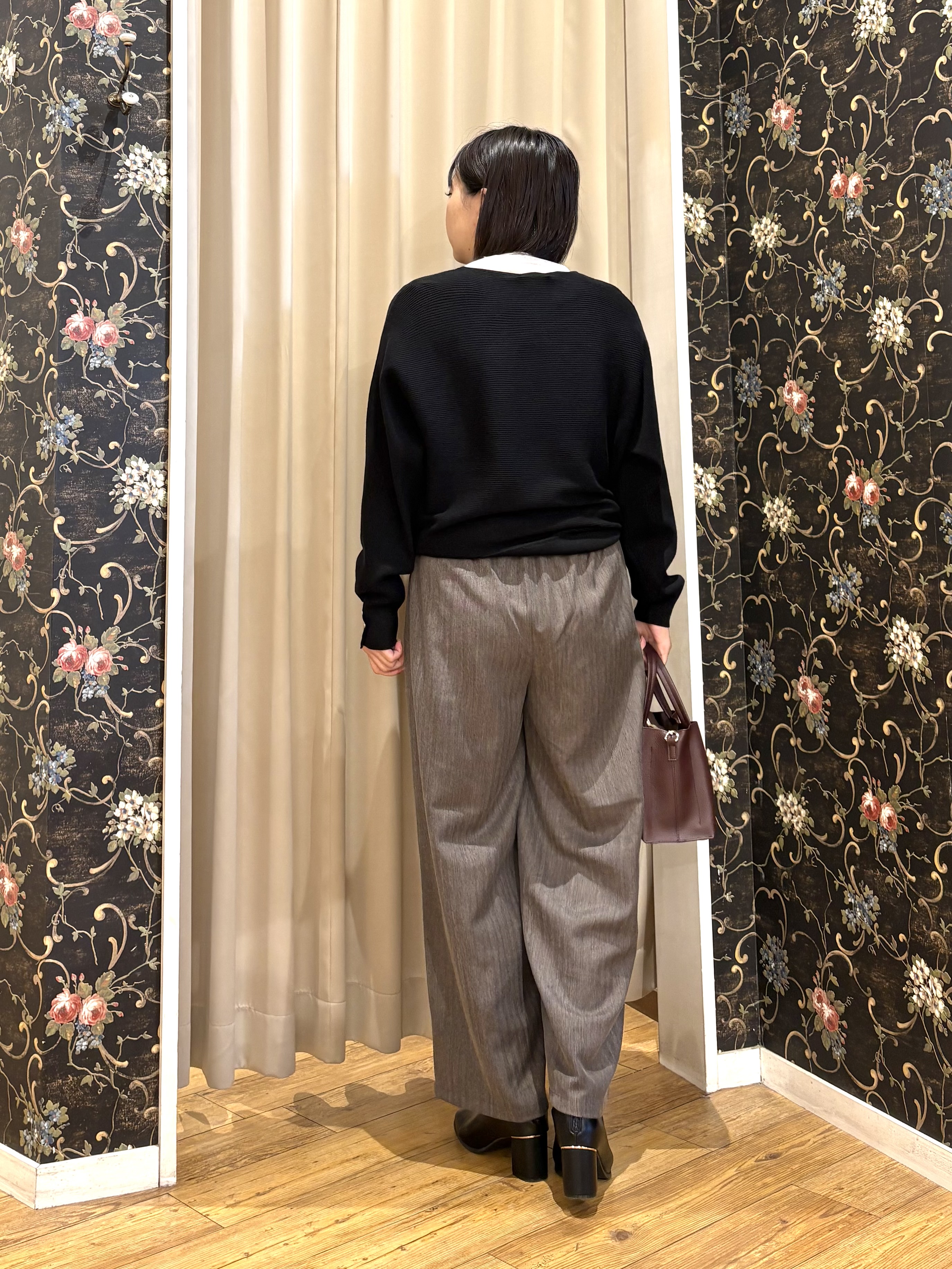 ネリさんの「SHOO･LA･RUE｜【洗濯機可/体型カバー】やわらかリブドルマンニット」を使ったコーディネート