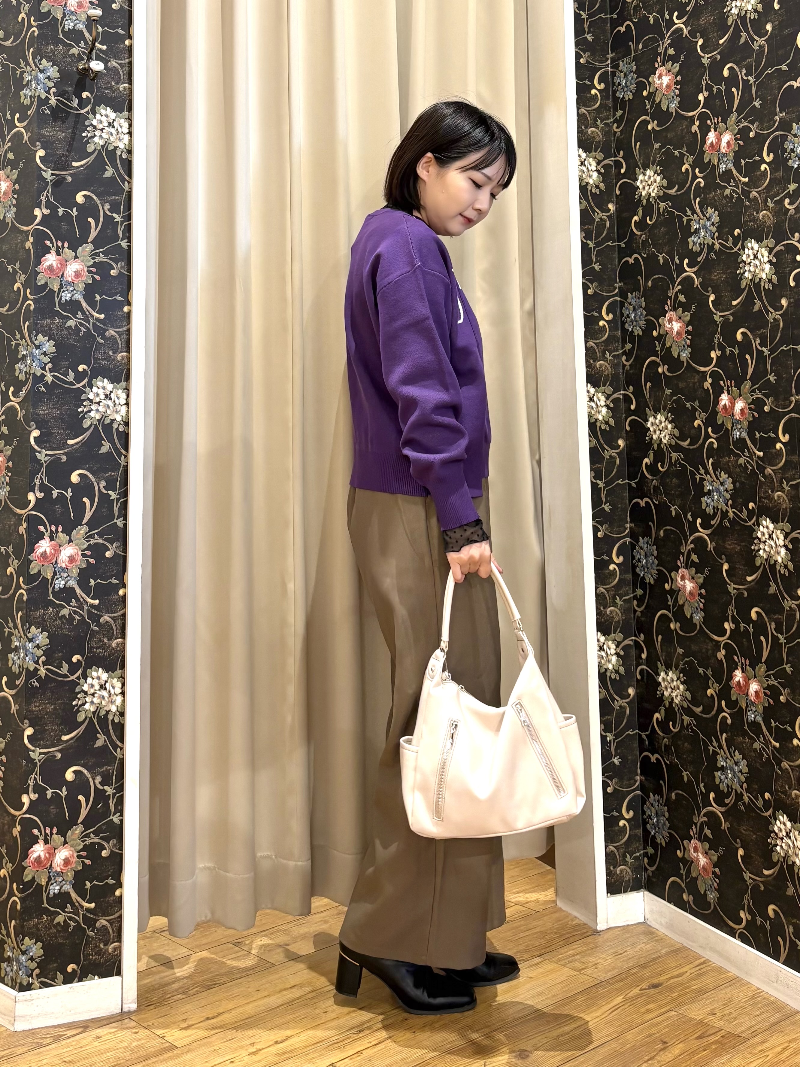 ネリさんの「SHOO･LA･RUE｜【S-LL/洗濯機可】コーデにプラスするだけで垢抜ける 柄アソートシアーチュールトップス」を使ったコーディネート