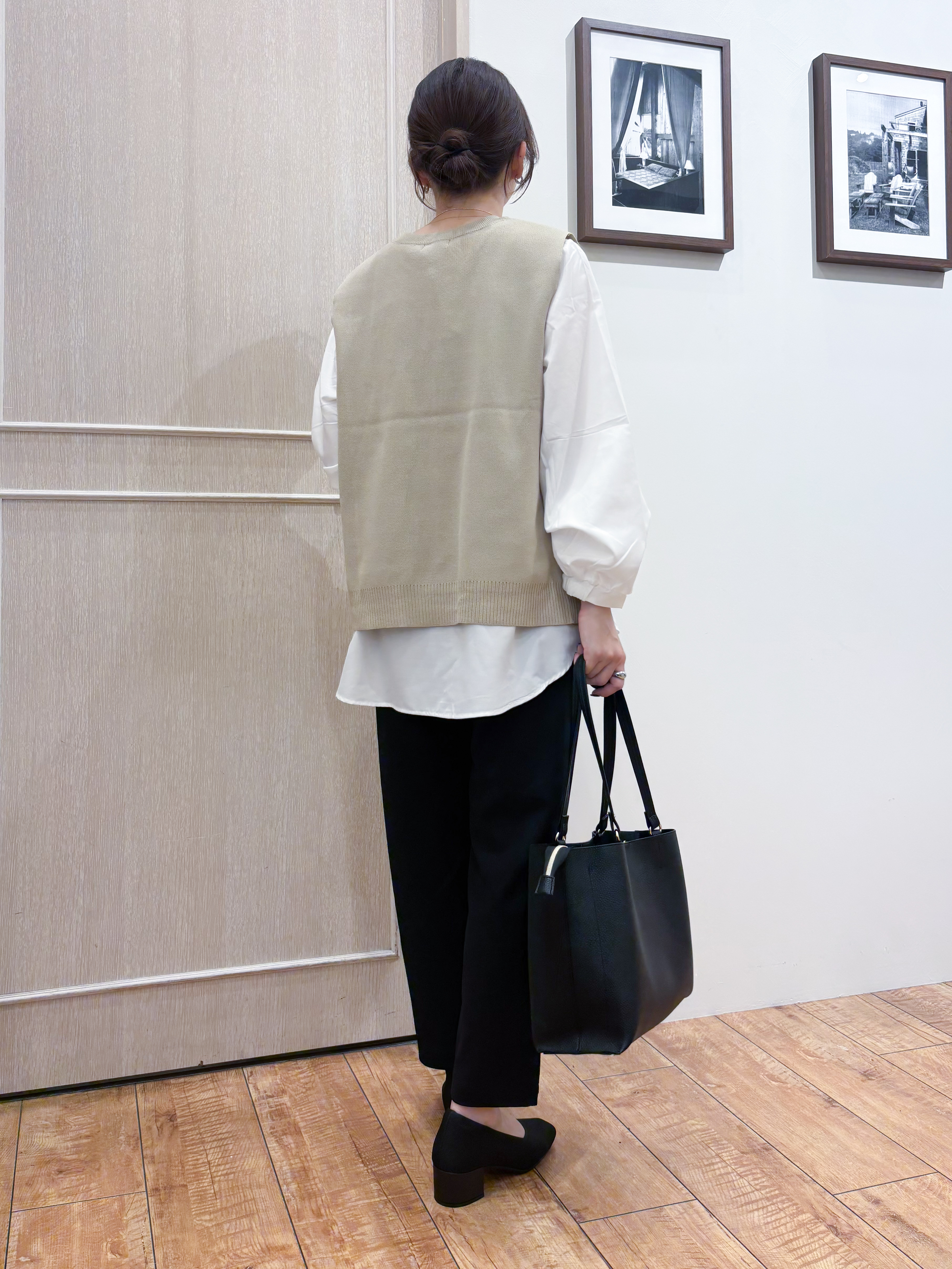 なみさんの「SHOO･LA･RUE｜【2点セット/S-LL】着回し自在 スポンディッシュニットベスト＆フレアシャツ」を使ったコーディネート