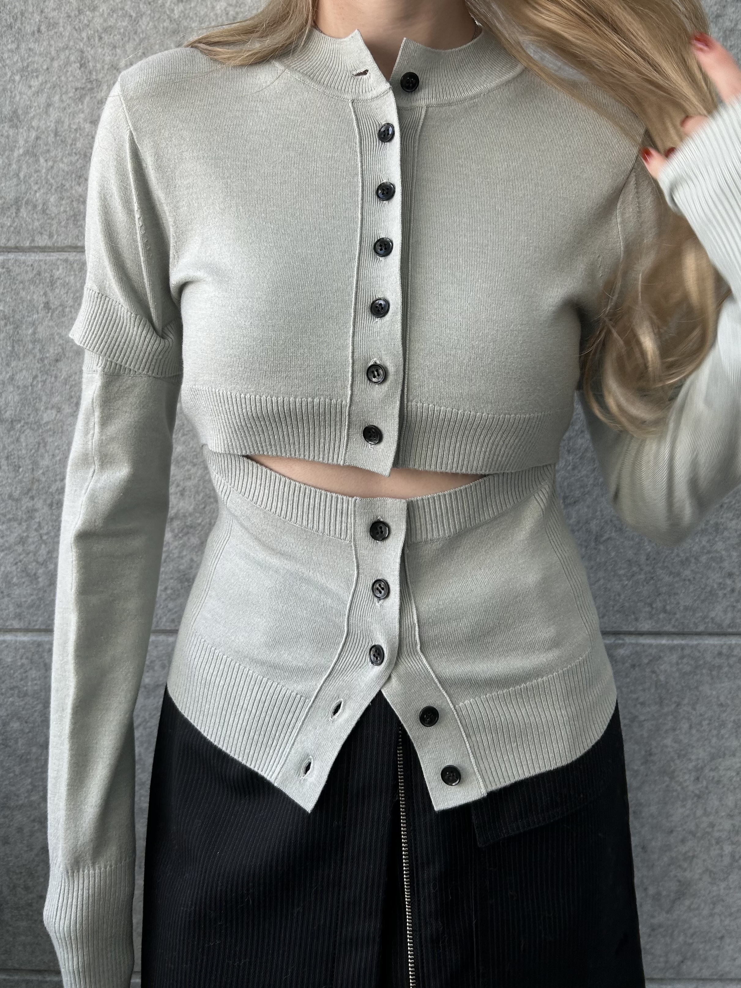 honoka Aさんの「CODE A｜modular button knit cardigan」を使ったコーディネート