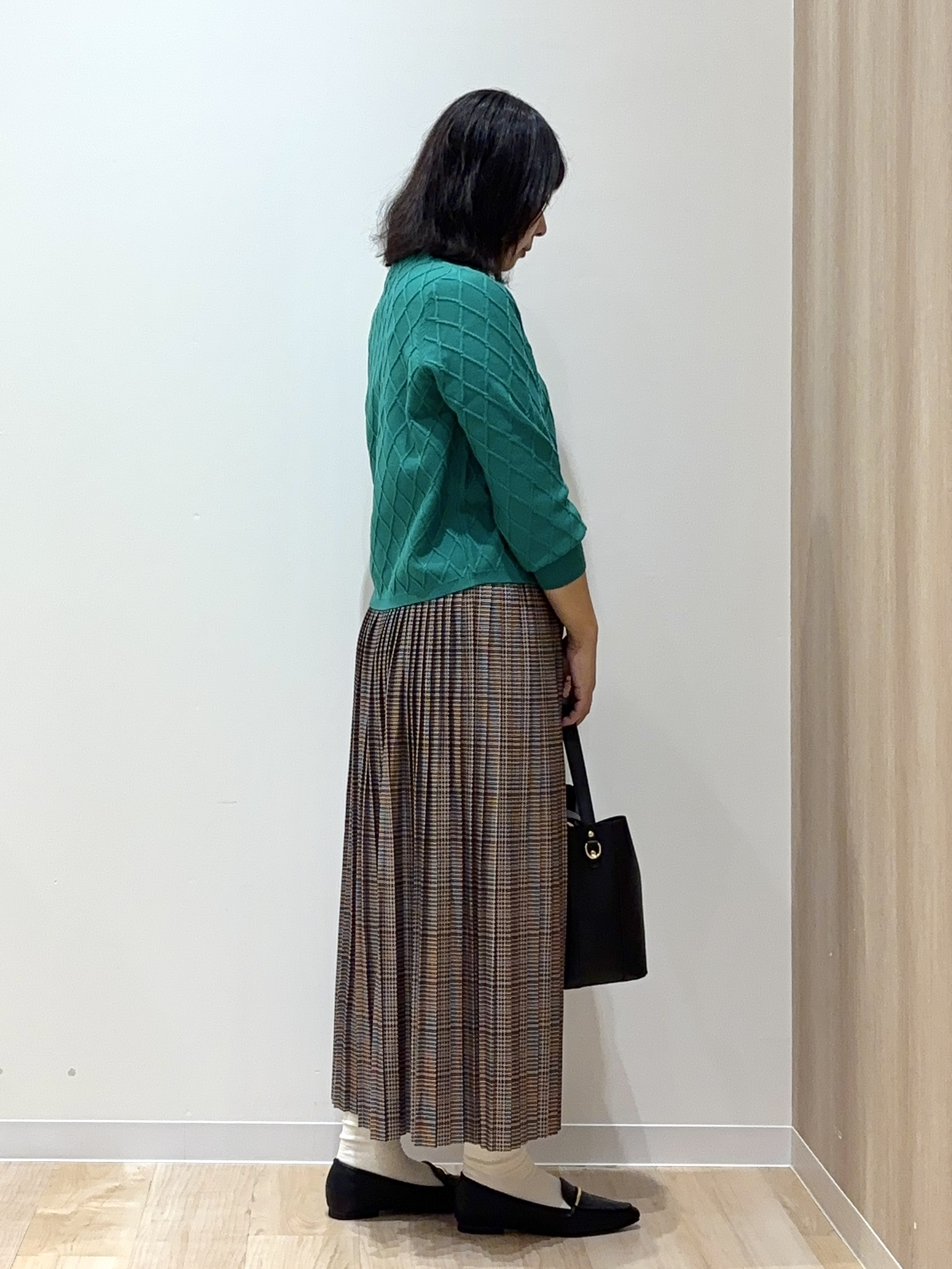 miraiさんの「grove｜【毛玉軽減】大人上品なダイヤ柄ニットカーディガン」を使ったコーディネート