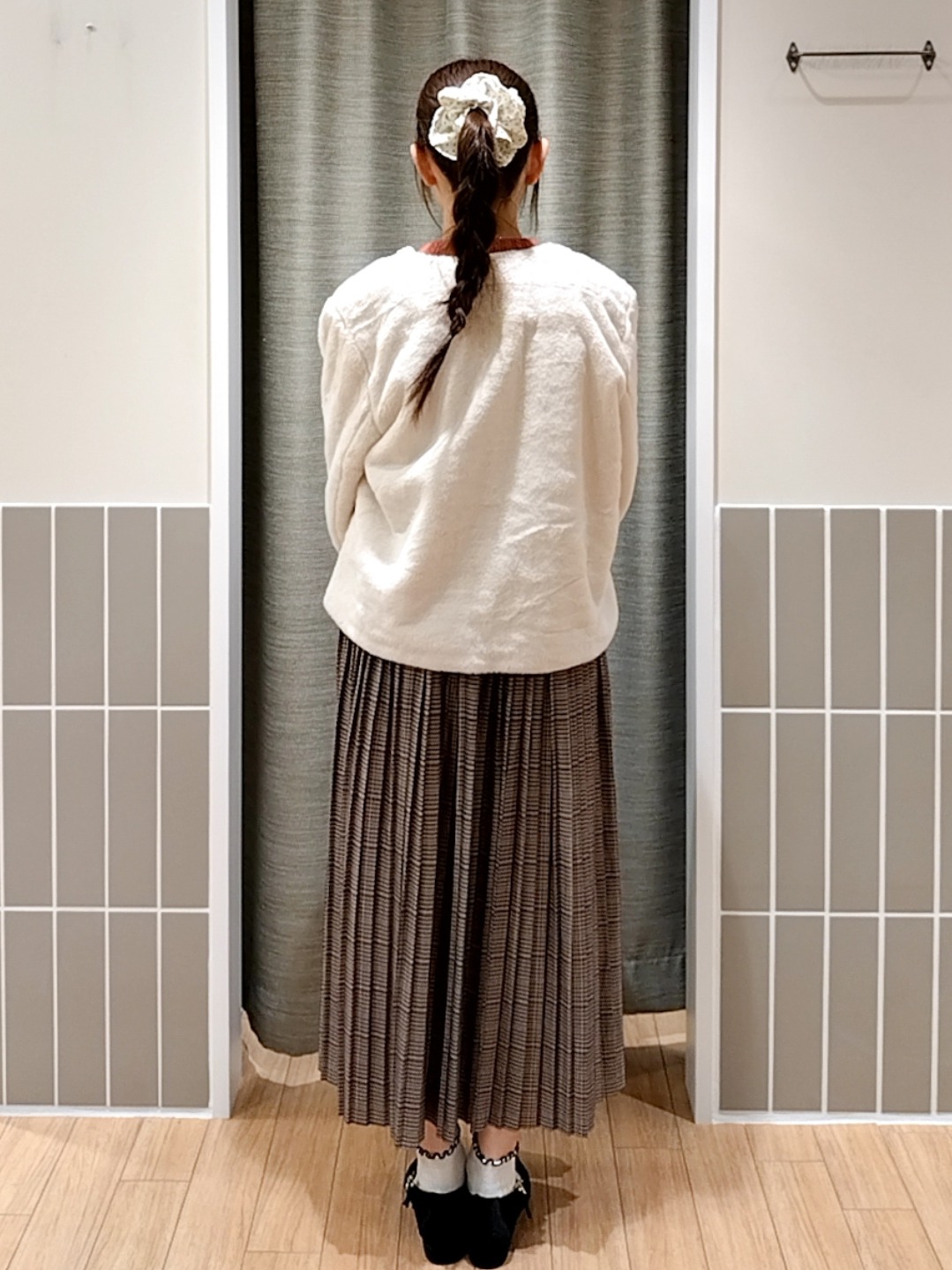 reiaさんの「grove｜【毛玉軽減】すっきり美人見え ケーブルニット」を使ったコーディネート
