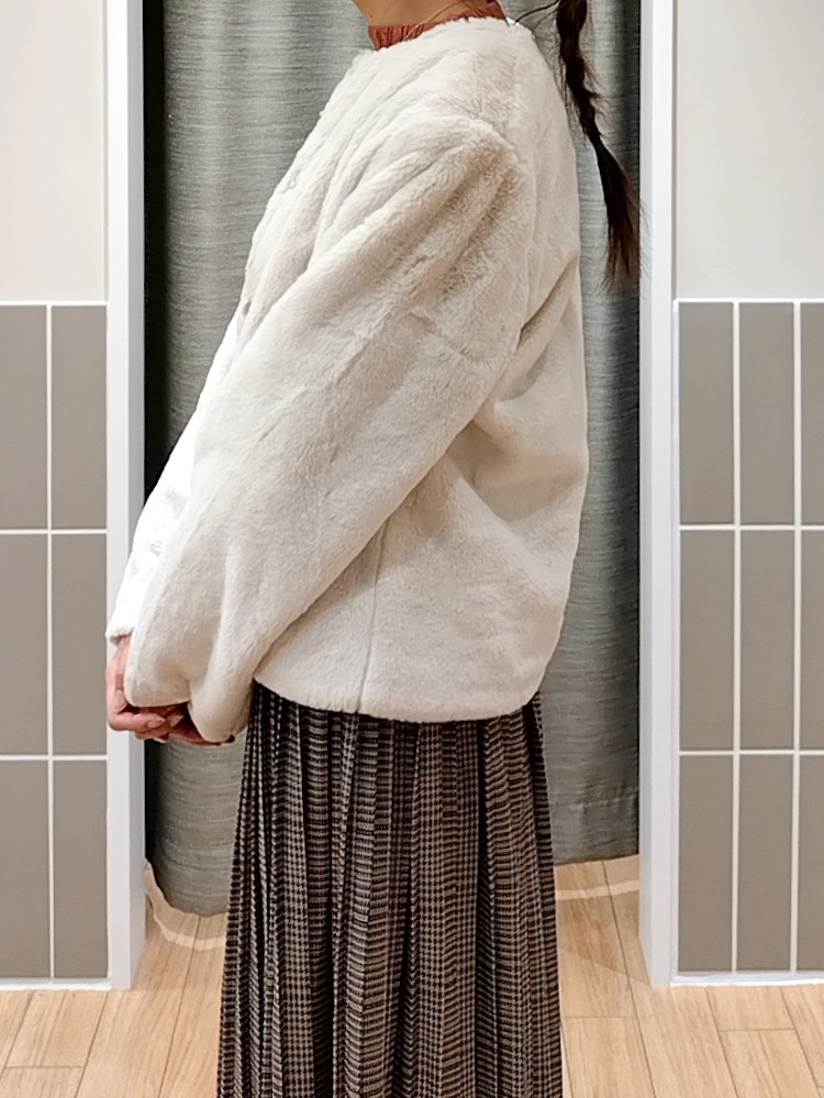 reiaさんの「grove｜【毛玉軽減】すっきり美人見え ケーブルニット」を使ったコーディネート