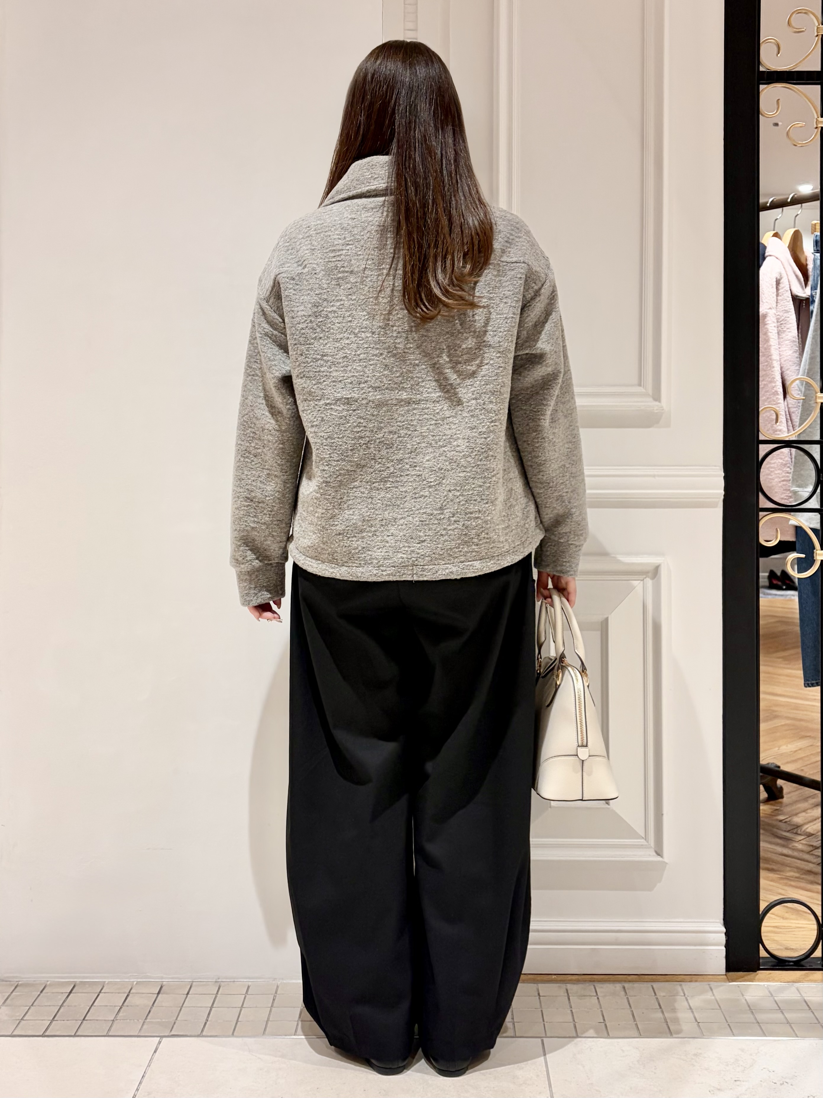minowaさんの「DRESSTERIOR｜イタリアンスライバー ハーフジッププルオーバー」を使ったコーディネート