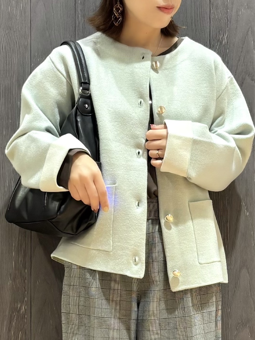 meiさんの「SHOO･LA･RUE｜【S-LL/洗濯機可/静電気防止】もちもち配色ダブルフェイスカーディガン」を使ったコーディネート