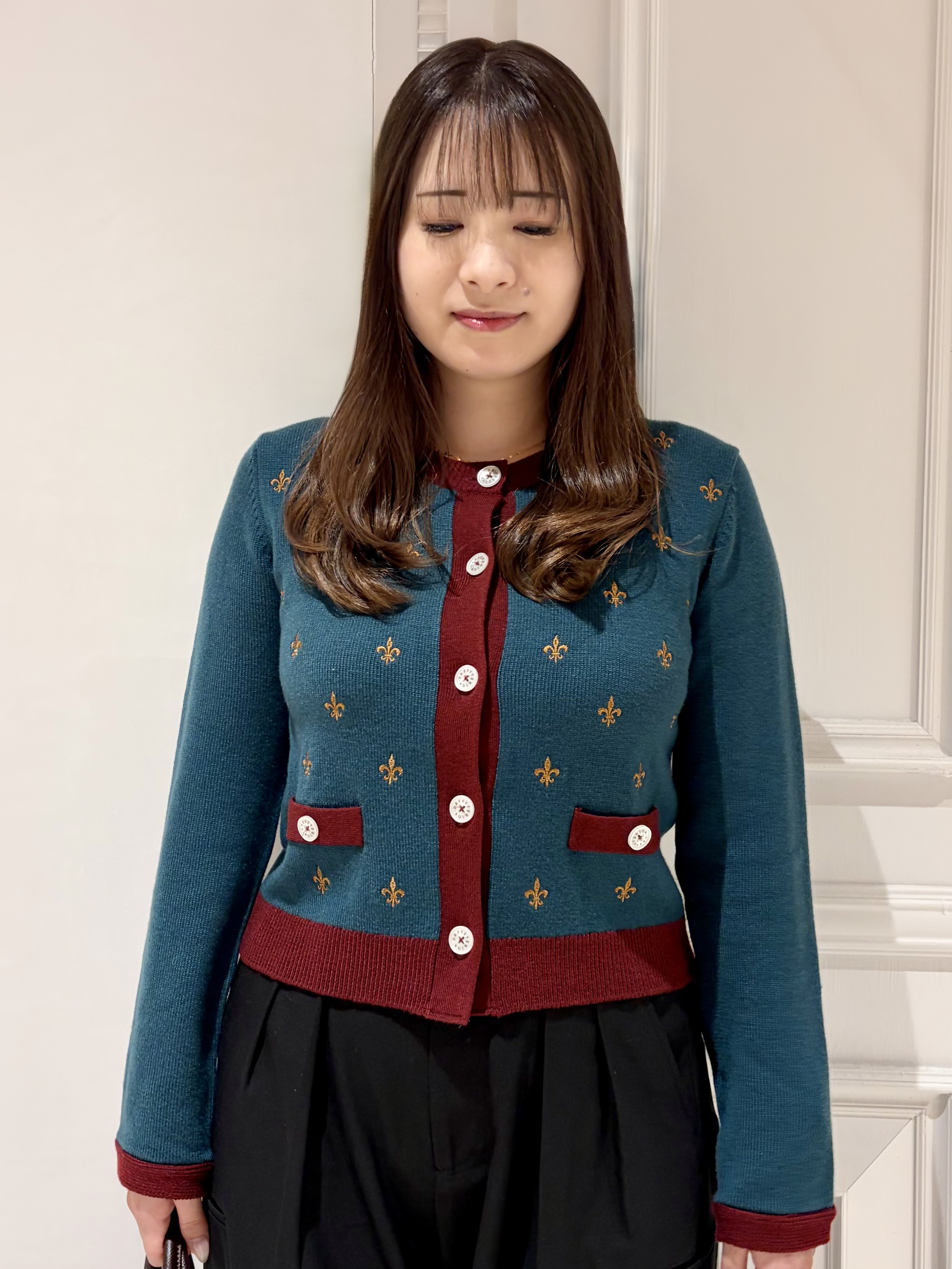 minowaさんの「DRESSTERIOR｜リリークレストカーディガン」を使ったコーディネート