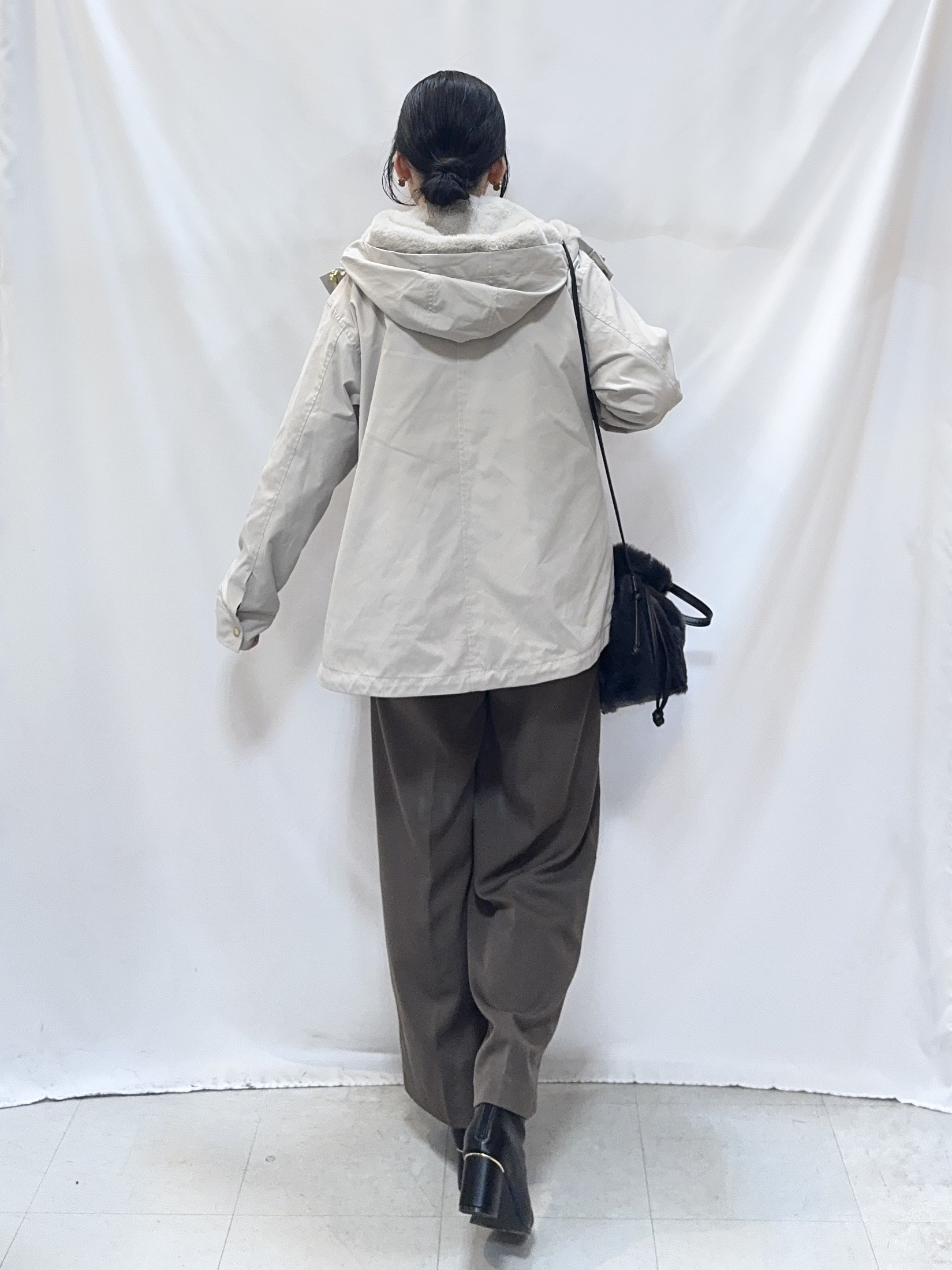 𝐇𝐢𝐫𝐨𝐦𝐢さんの「SHOO･LA･RUE｜【洗濯機可/撥水/マルチWAY】ファーライナー付き 毎日欲張りマンパ」を使ったコーディネート