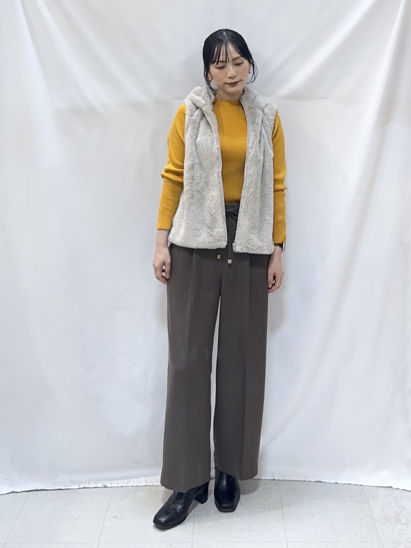𝐇𝐢𝐫𝐨𝐦𝐢さんの「SHOO･LA･RUE｜【洗濯機可/撥水/マルチWAY】ファーライナー付き 毎日欲張りマンパ」を使ったコーディネート